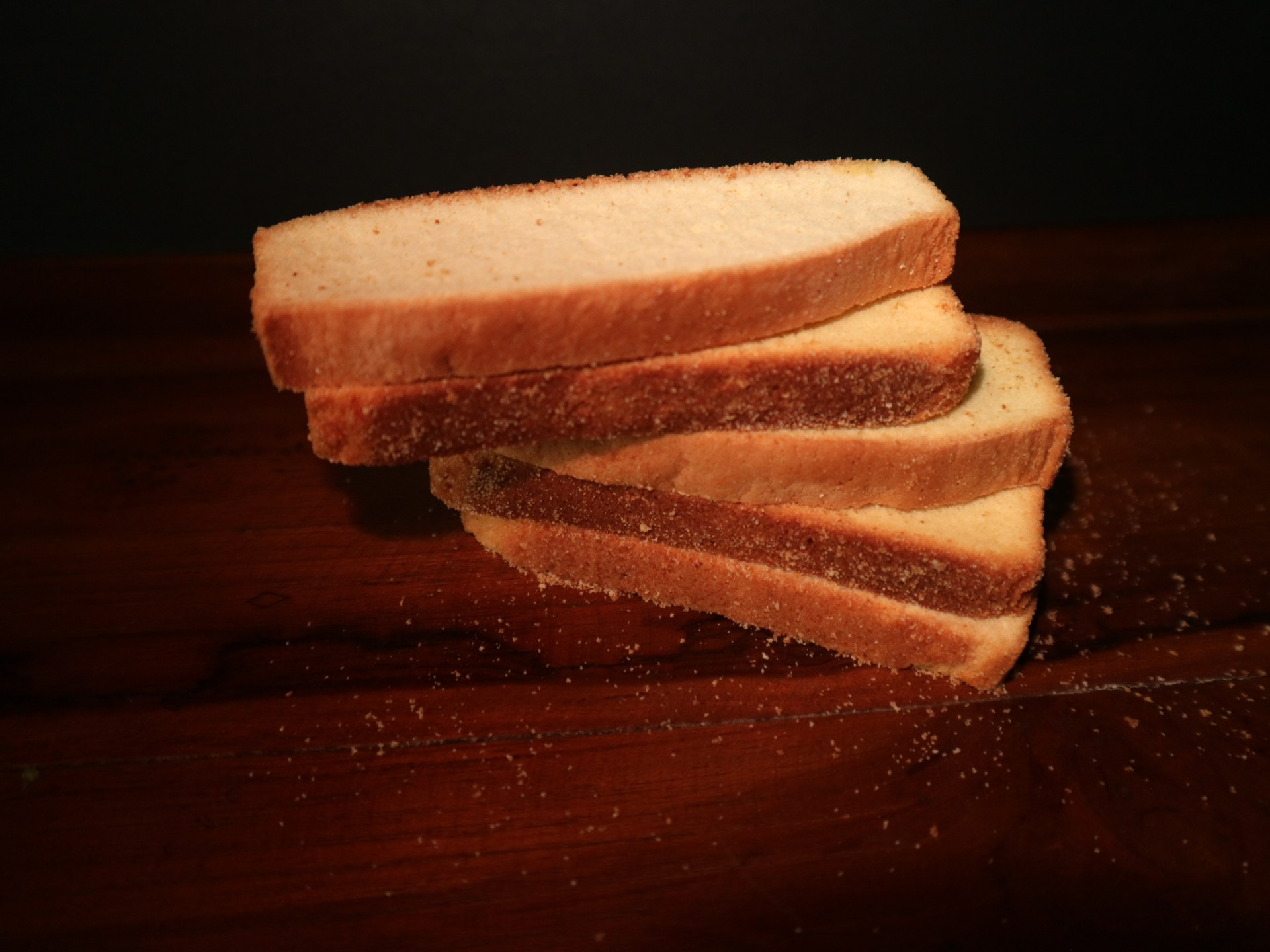 لا يتفتت تحت الماء.. ماذا وراء "الخبز المستحيل" الذي أشعل الجدل؟