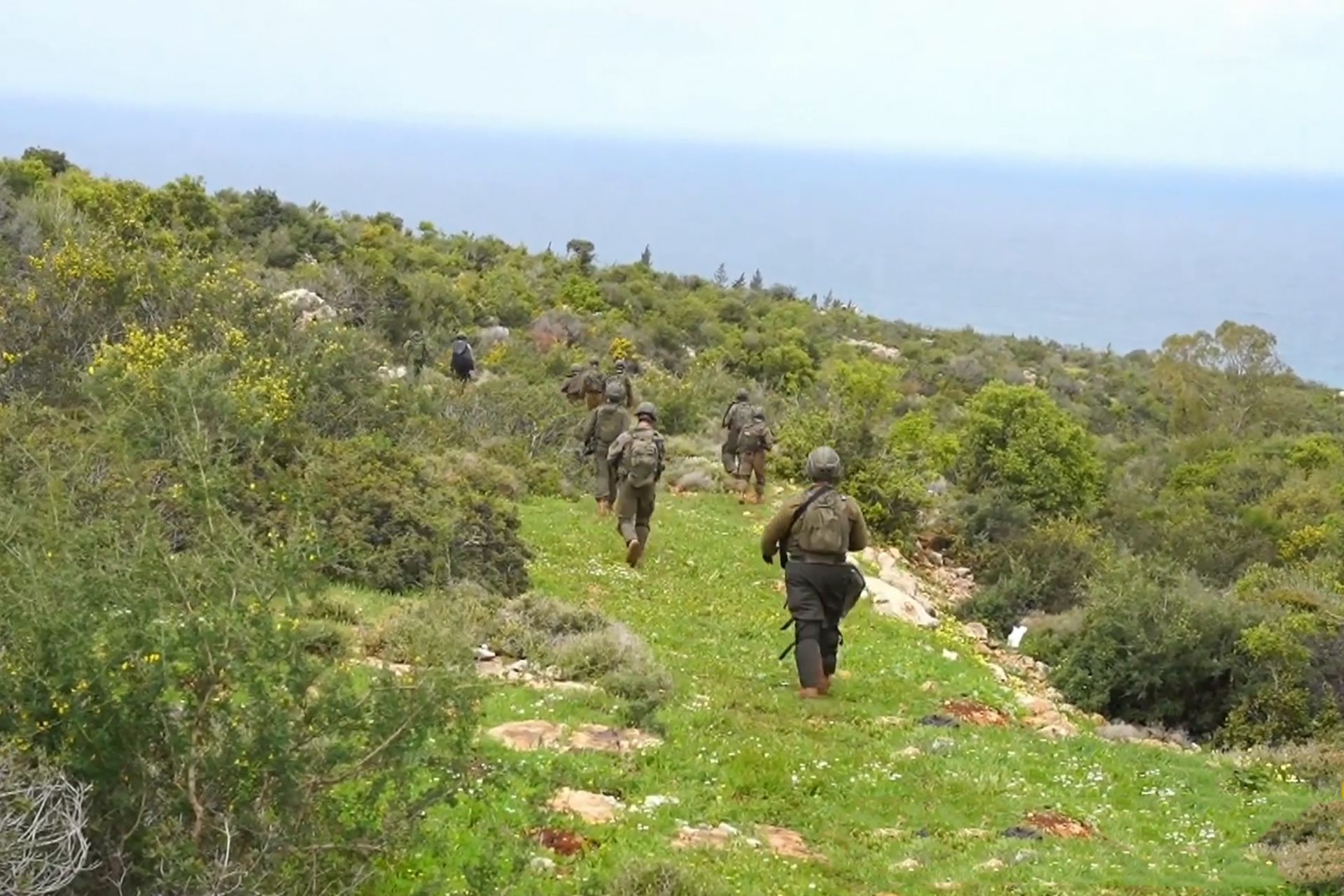 "المناطق العازلة".. خدعة المصطلحات التي توظفها إسرائيل لتوسيع الاحتلال