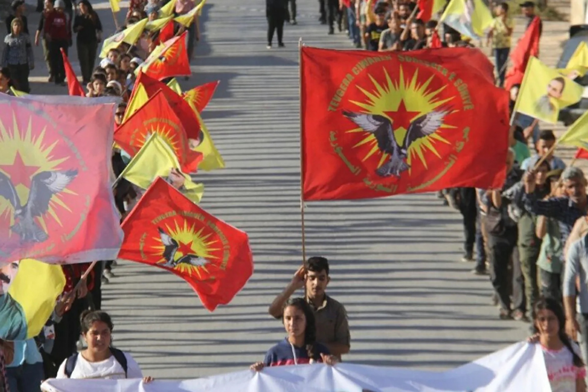 الشبيبة الثورية.. تنظيم مرتبط بحزب العمال الكردستاني ينشط في سوريا