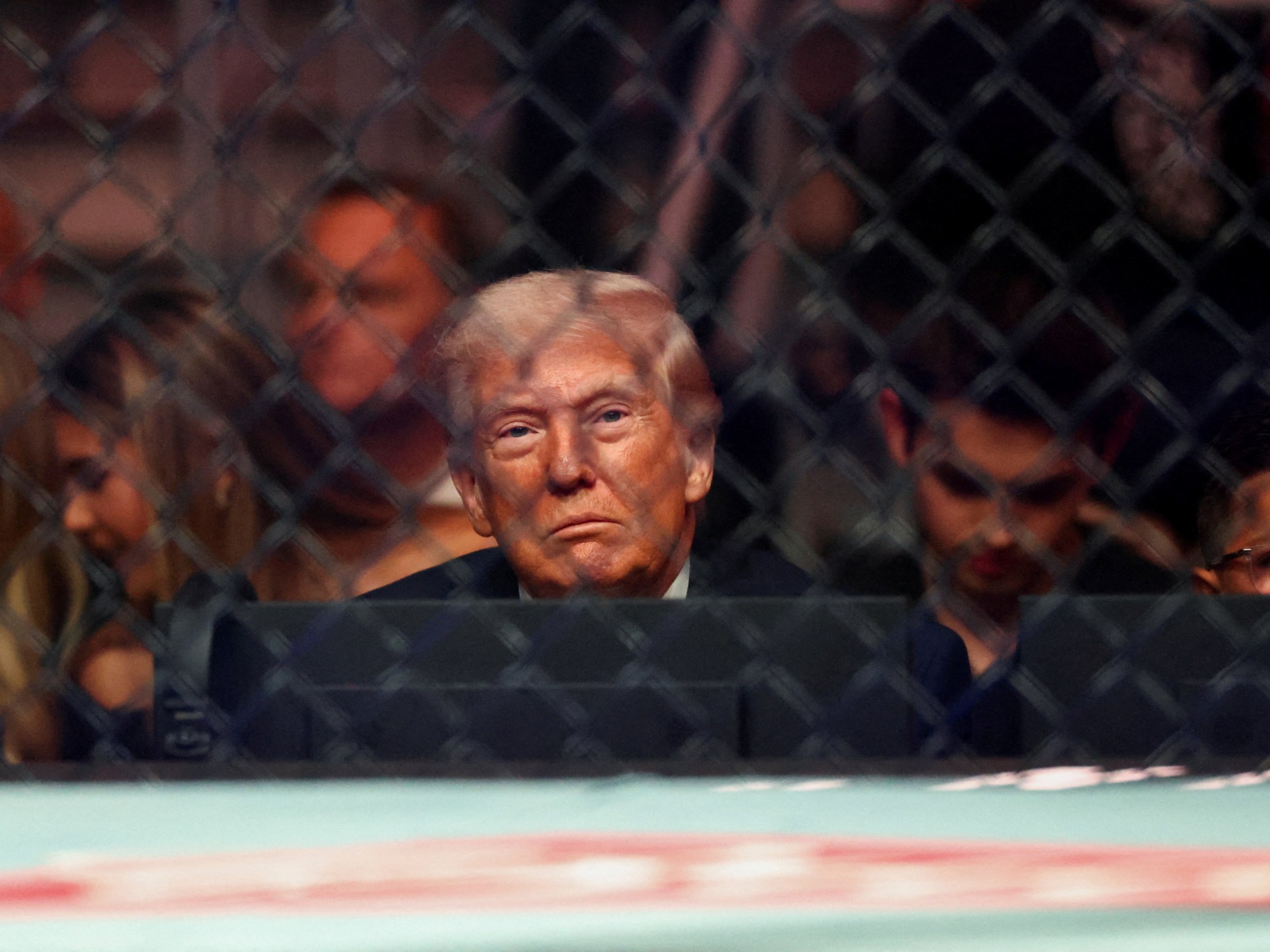 نيويورك تايمز: حرب ترمب تضعف أمريكا فهلّا أشرك الكونغرس والحلفاء؟