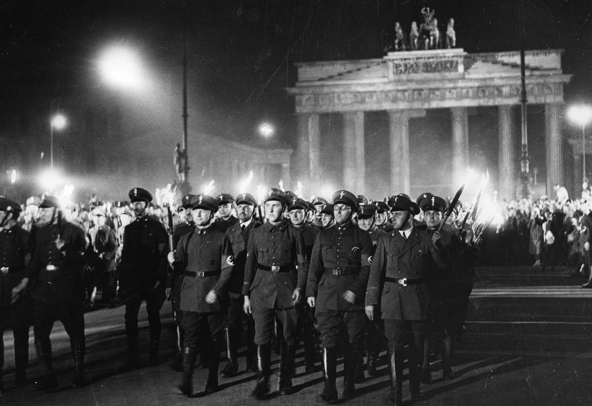 "ابحث عن جدك النازي".. ألمانيا تنبش تاريخ عائلاتها بعد 80 عاما