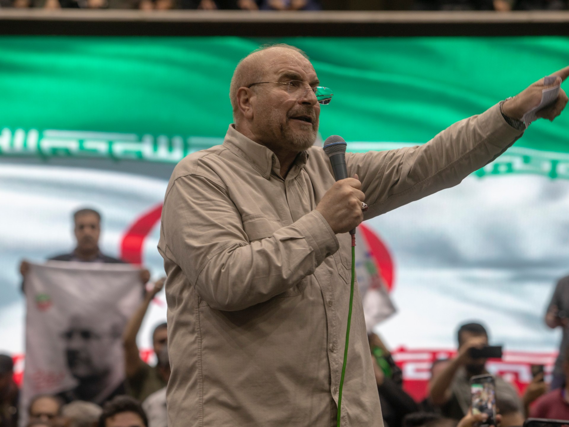 إعادة انتخاب قاليباف رئيسا للبرلمان الإيراني