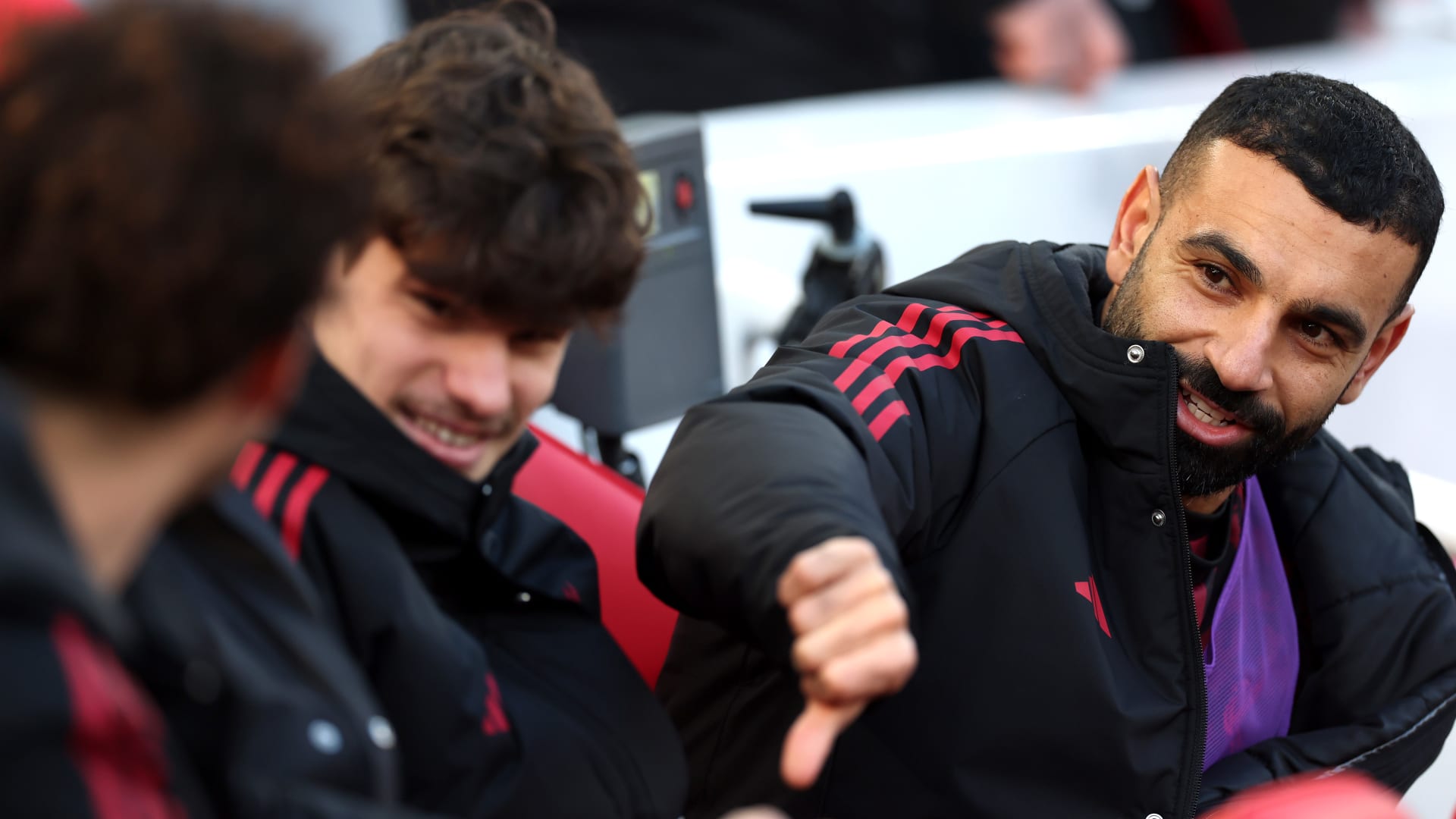 هذا ما فعله محمد صلاح بعد خسارة ليفربول من مانشستر يونايتد