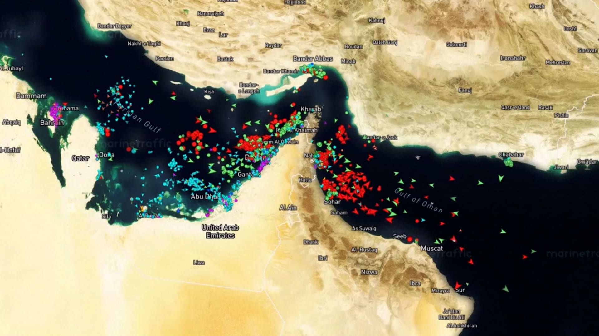 "مشهد يتسم بالتقلب وعدم الاستقرار".. إليكم أبرز تطورات محادثات السلام بين الولايات المتحدة وإيران