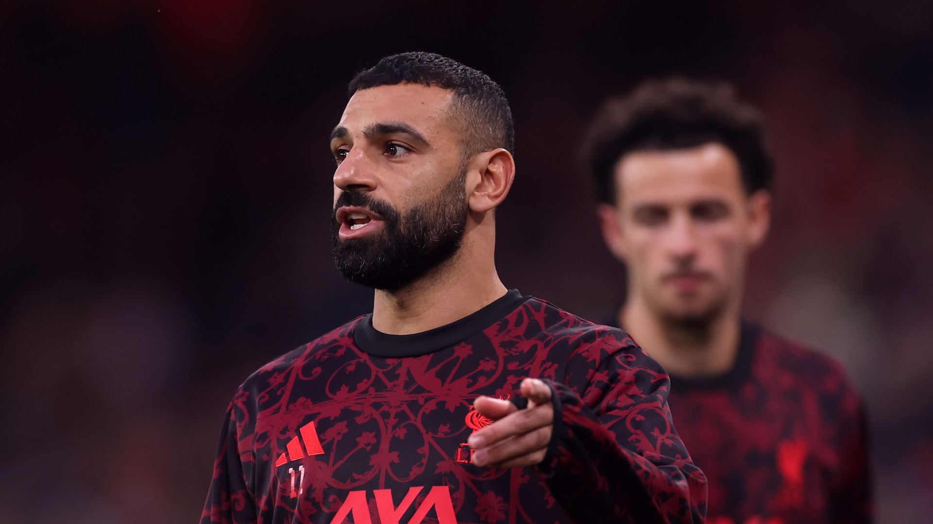 محمد صلاح يشارك متابعيه أحدث ظهور له وسط خضوعه للعلاج