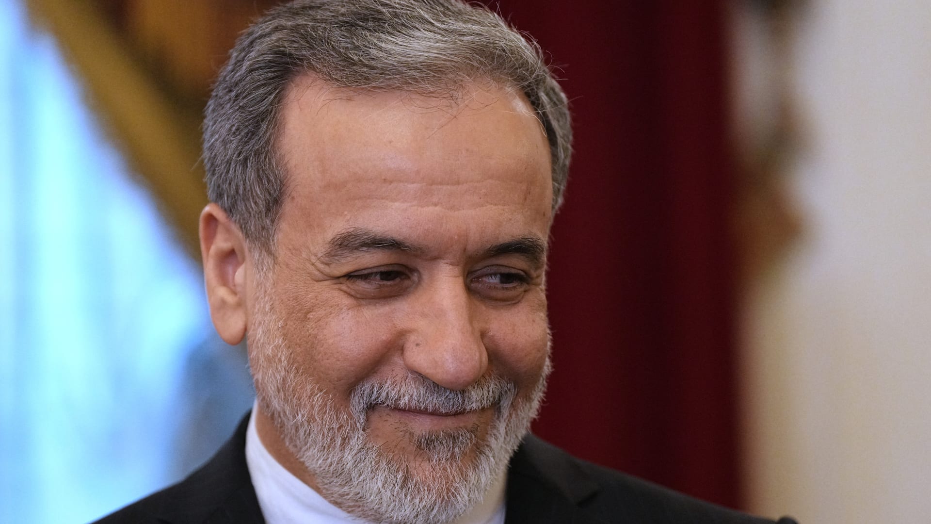 "إيران جادة في الدبلوماسية".. الكشف عما قاله عراقجي لنظيره الصيني