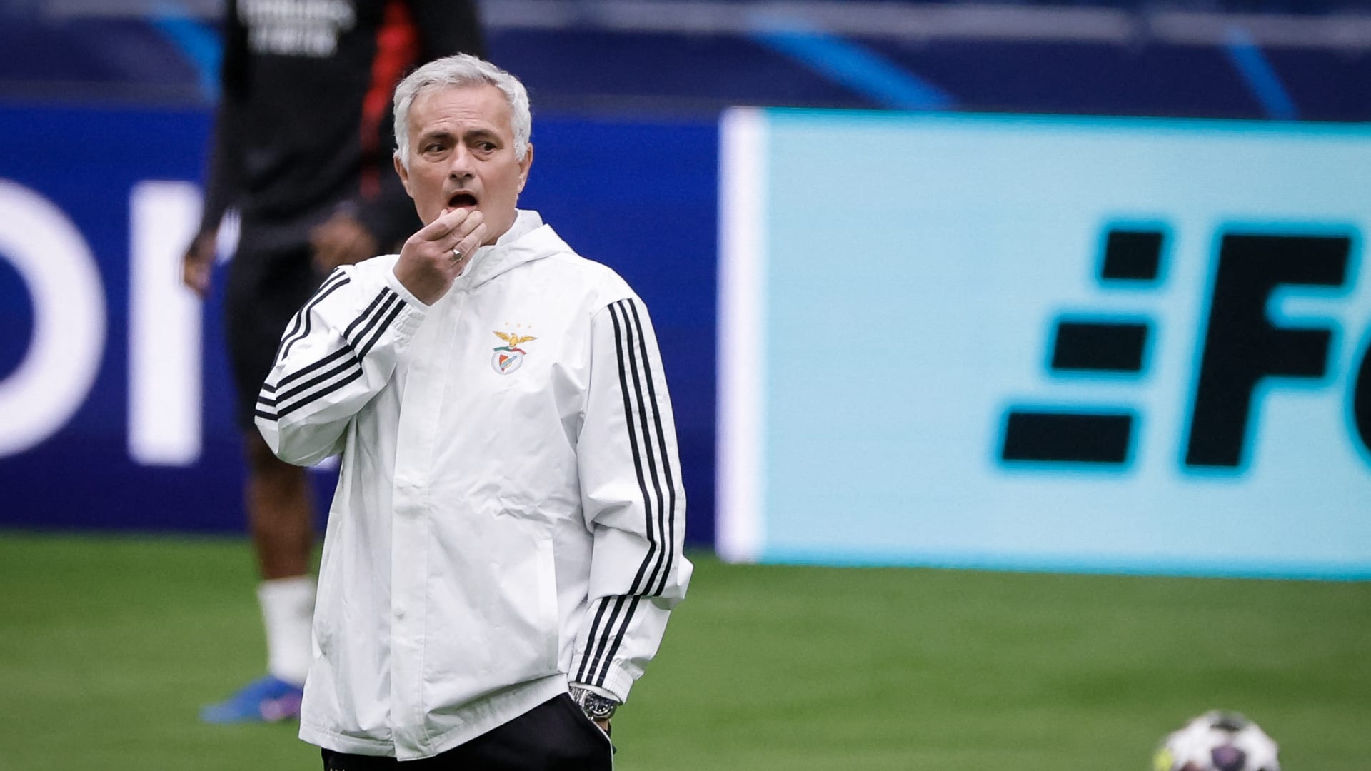 هل وضع مورينيو شروطاً لقيادة ريال مدريد؟ المدرب البرتغالي يجيب