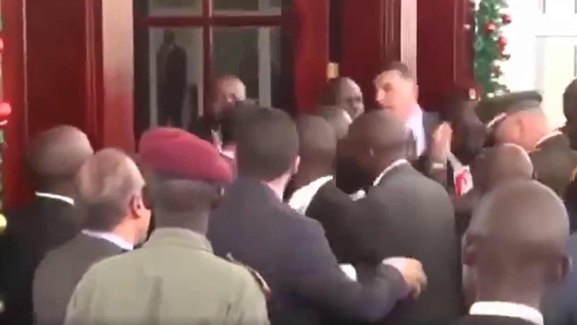 فيديو منسوب لـ"اشتباك حرس الرئيس المصري خلال قمة إفريقية في كينيا".. هذه حقيقته