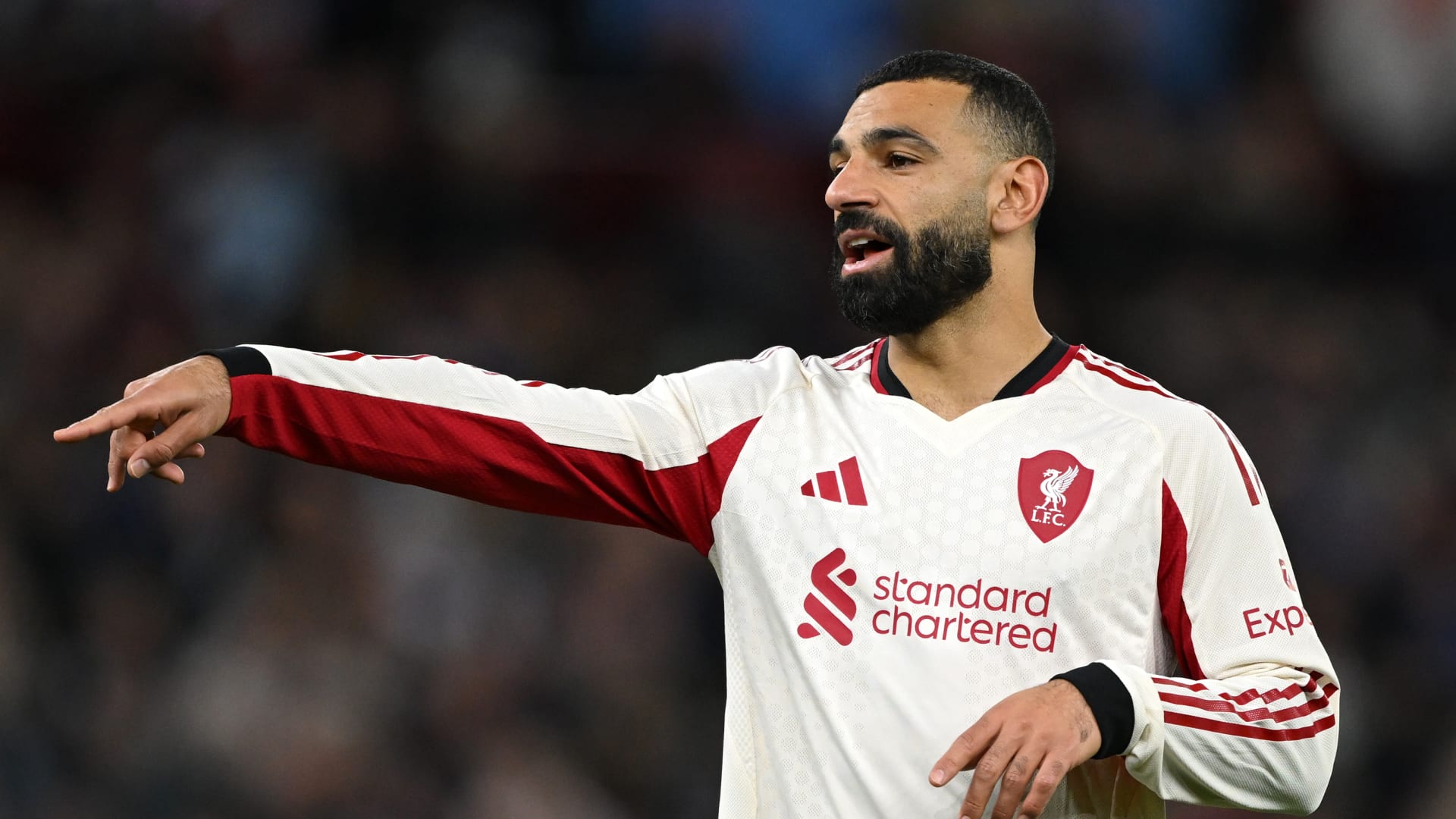 هذا ما فعله محمد صلاح بعد خسارة ليفربول من أستون فيلا