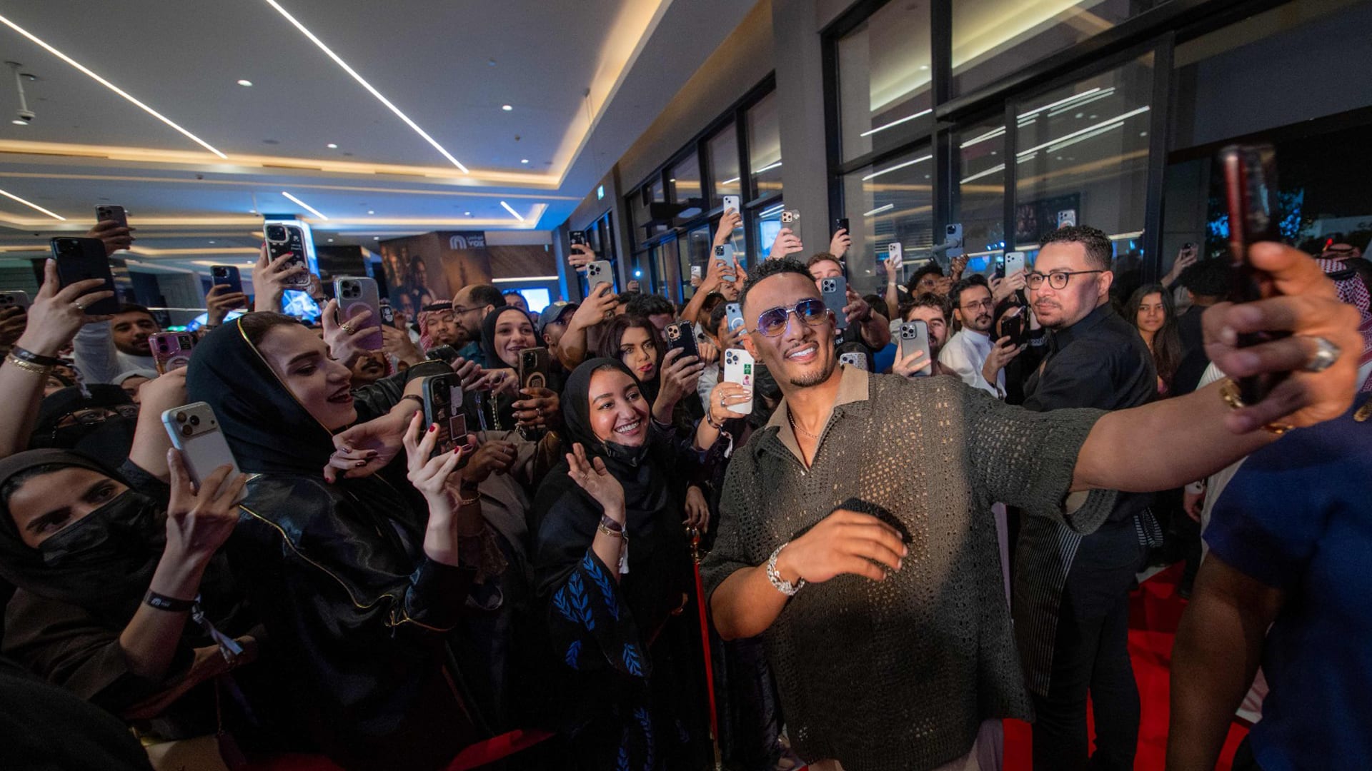 محمد رمضان يلتقي الجمهور السعودي في العرض الخاص لفيلم "أسد"