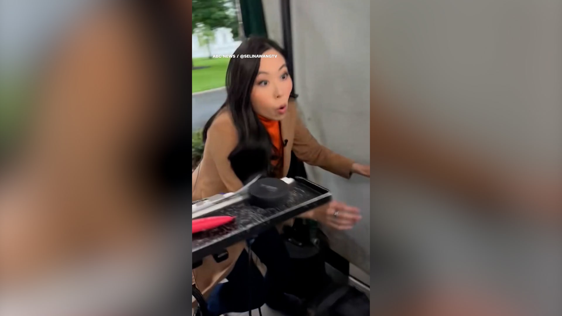 شاهد رد فعل مراسلة ABC لحظة إطلاق نار قرب البيت الأبيض