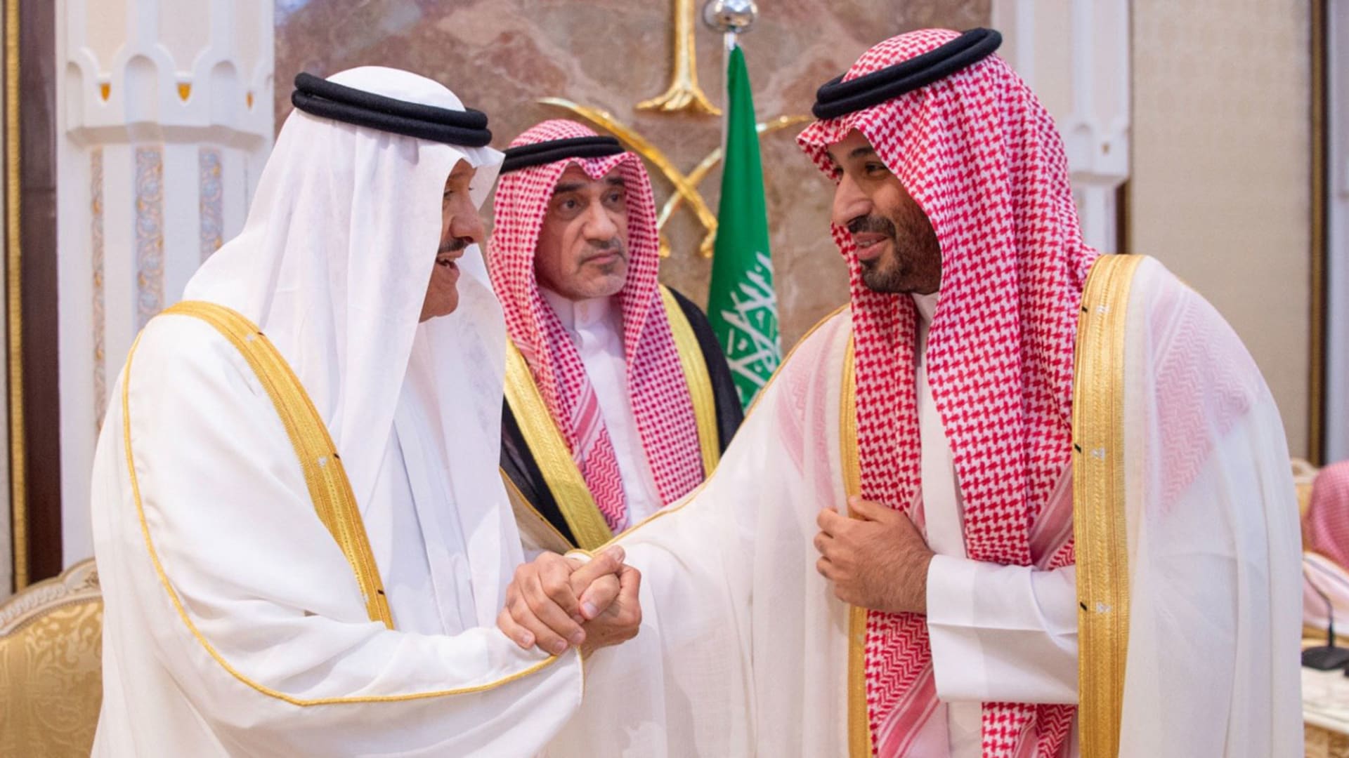 بالاسم والمنصب.. 16 أميرا حضروا استقبال محمد بن سلمان للمهنئين بعيد الأضحى
