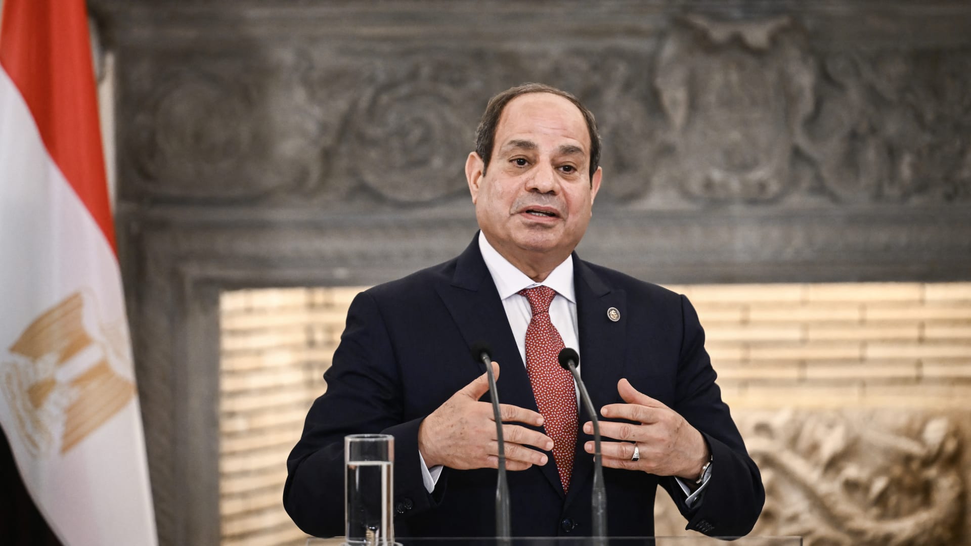 مصر.. السيسي يبحث خطة الحكومة لـ"تصدير التعليم"