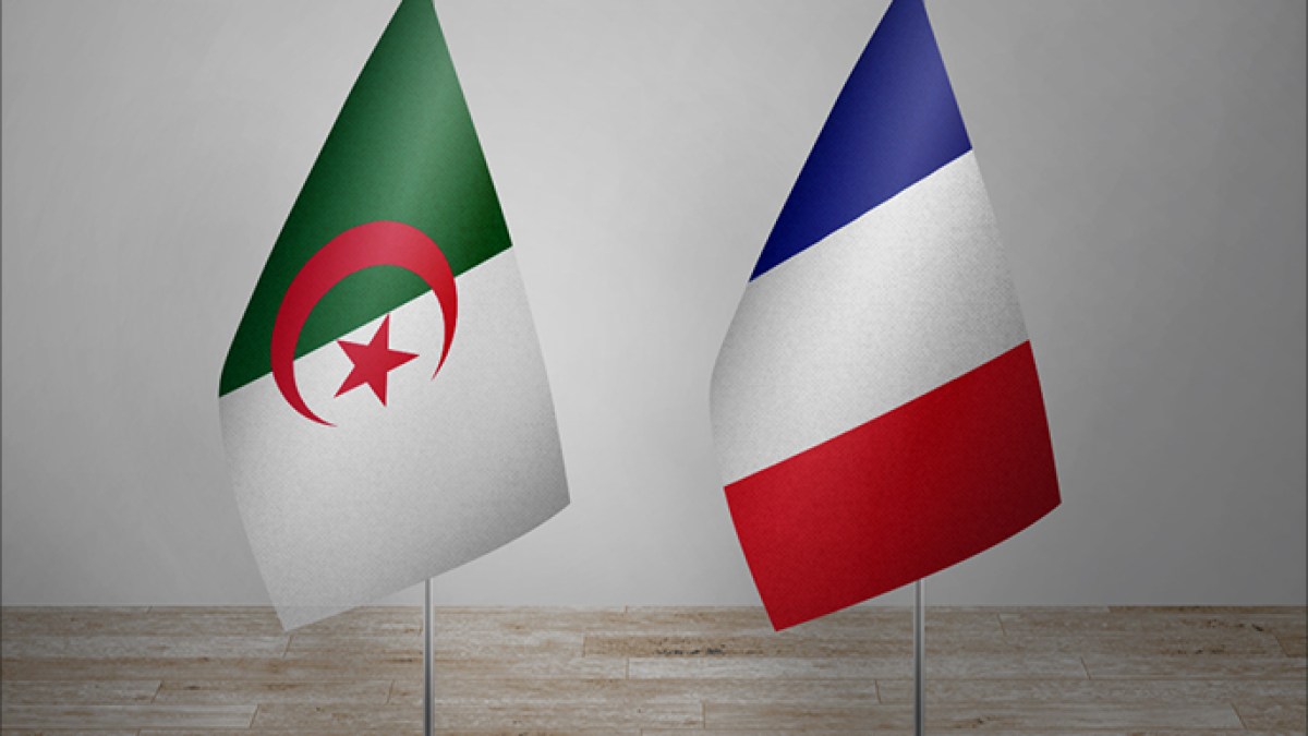 فرنسا والجزائر.. "هدنة اضطرارية" مهددة بحقول ألغام