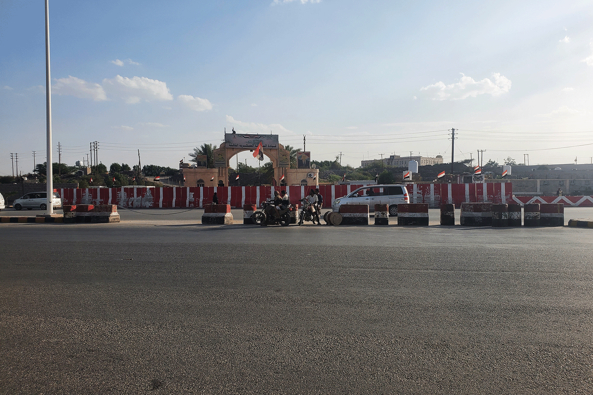 الرواتب والتعداد والتشكيلات والانضباط.. 5 أسئلة حول القوات اليمنية