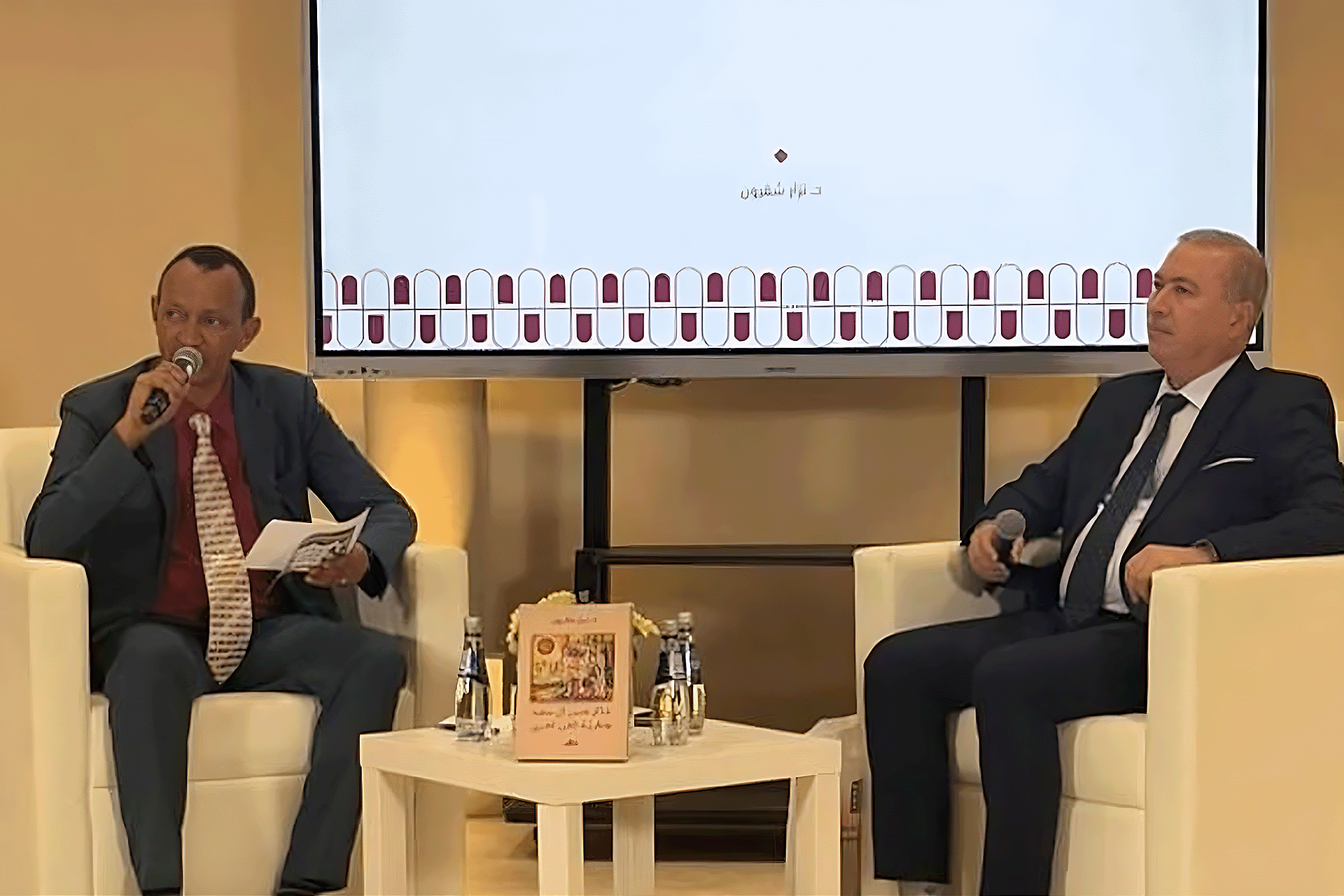 العين العربية مؤجلة.. ندوة في معرض الدوحة تحفر في علاقتنا بالصورة