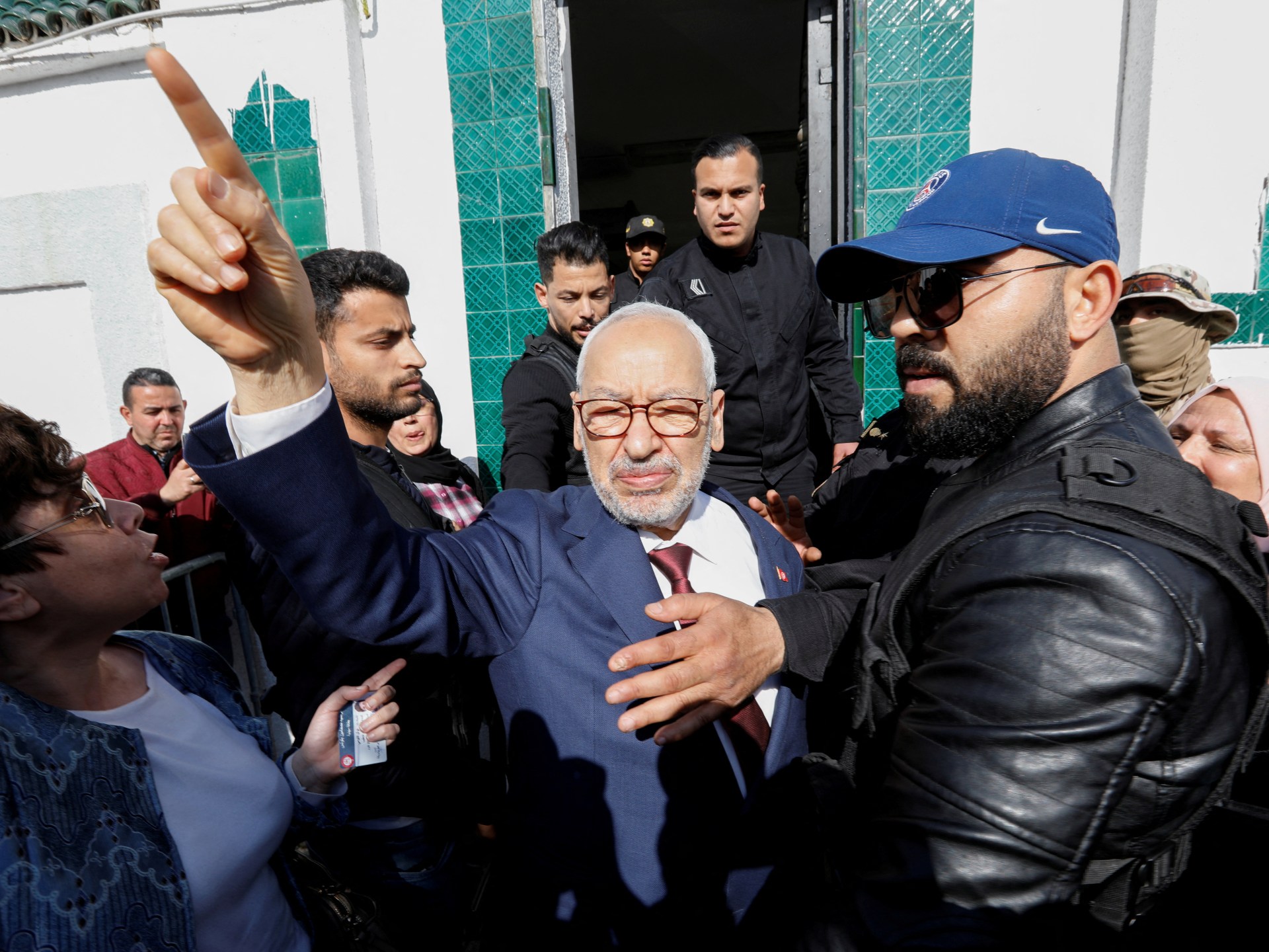 جبهة الخلاص التونسية تدعو إلى الإفراج الفوري عن الغنوشي