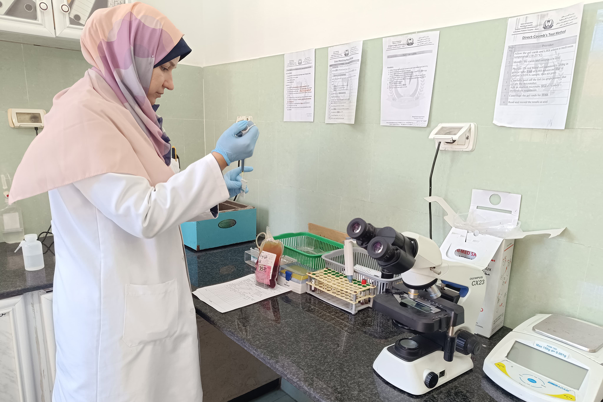 86 %من مواد الفحص المخبري في غزة باتت خارج الخدمة