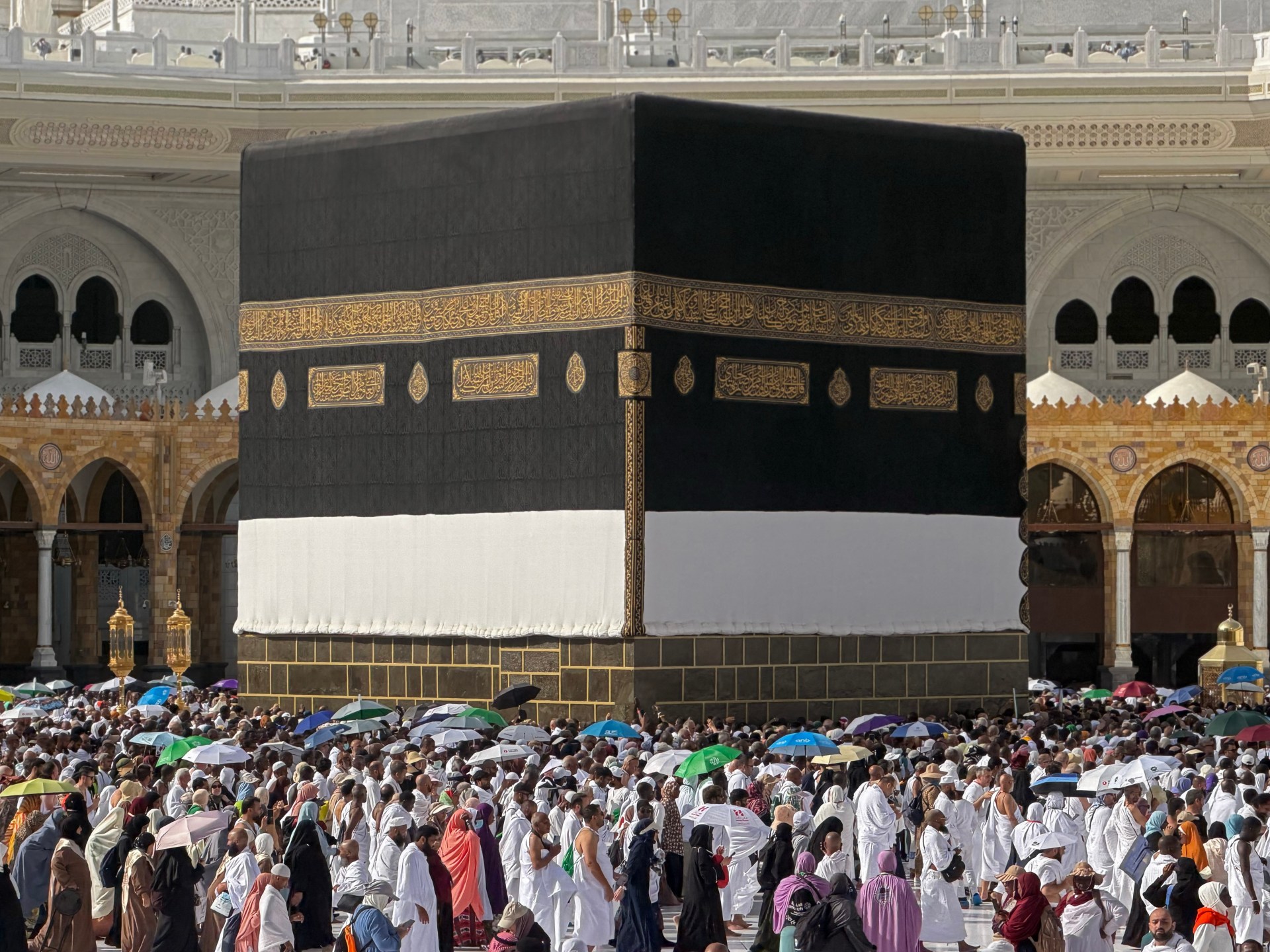 عدد الحجاج يتجاوز الموسم الماضي والمناسك تبدأ الاثنين