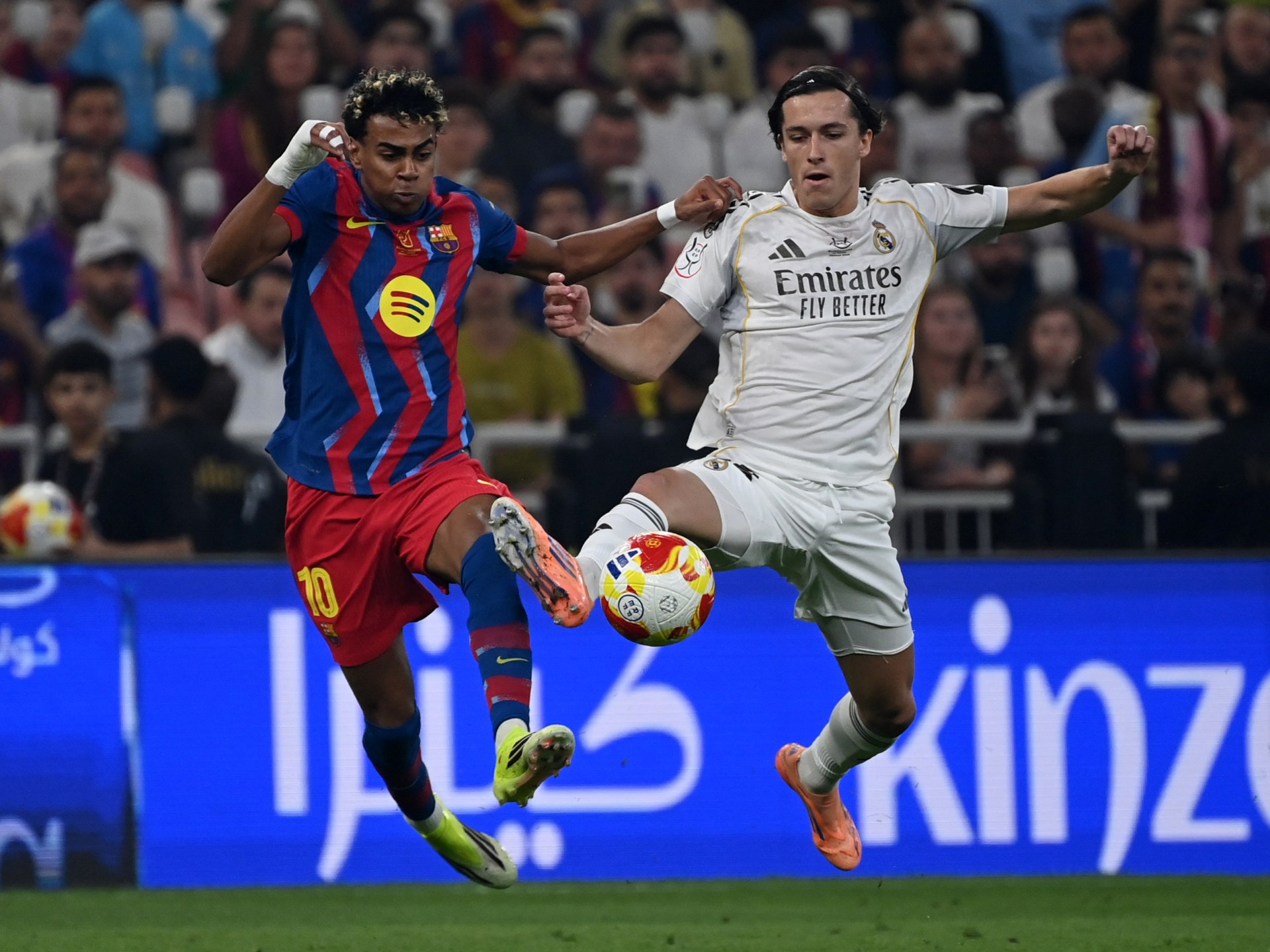 مباشر: برشلونة ضد ريال مدريد في كلاسيكو الدوري الإسباني.. لحظة بلحظة