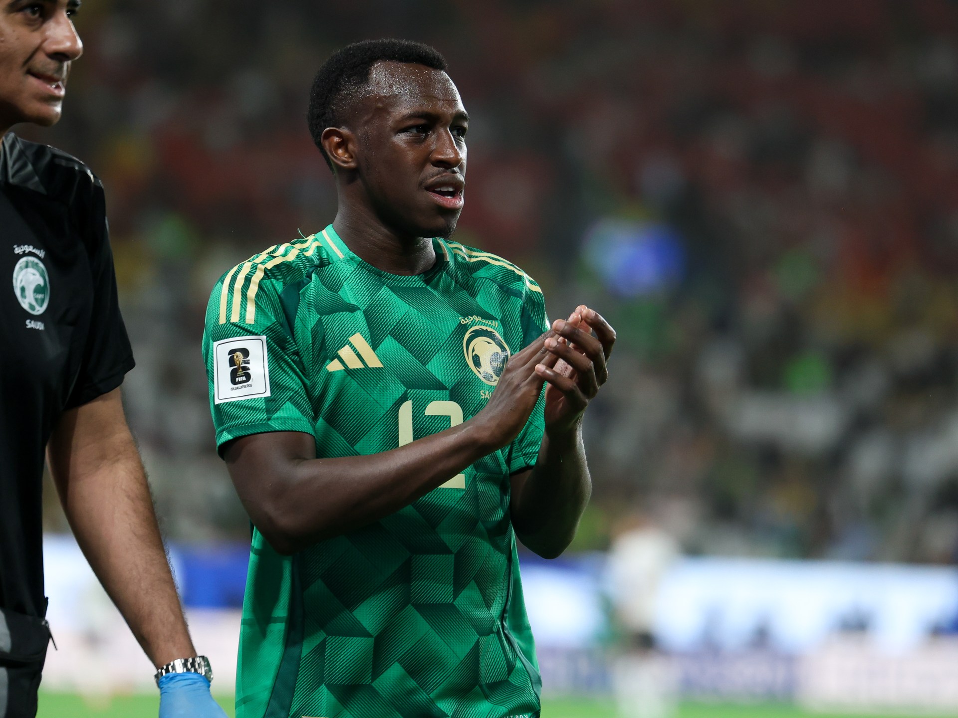 تعطل انضمامه للمنتخب السعودي.. ماذا حدث لسعود عبد الحميد في أمستردام؟