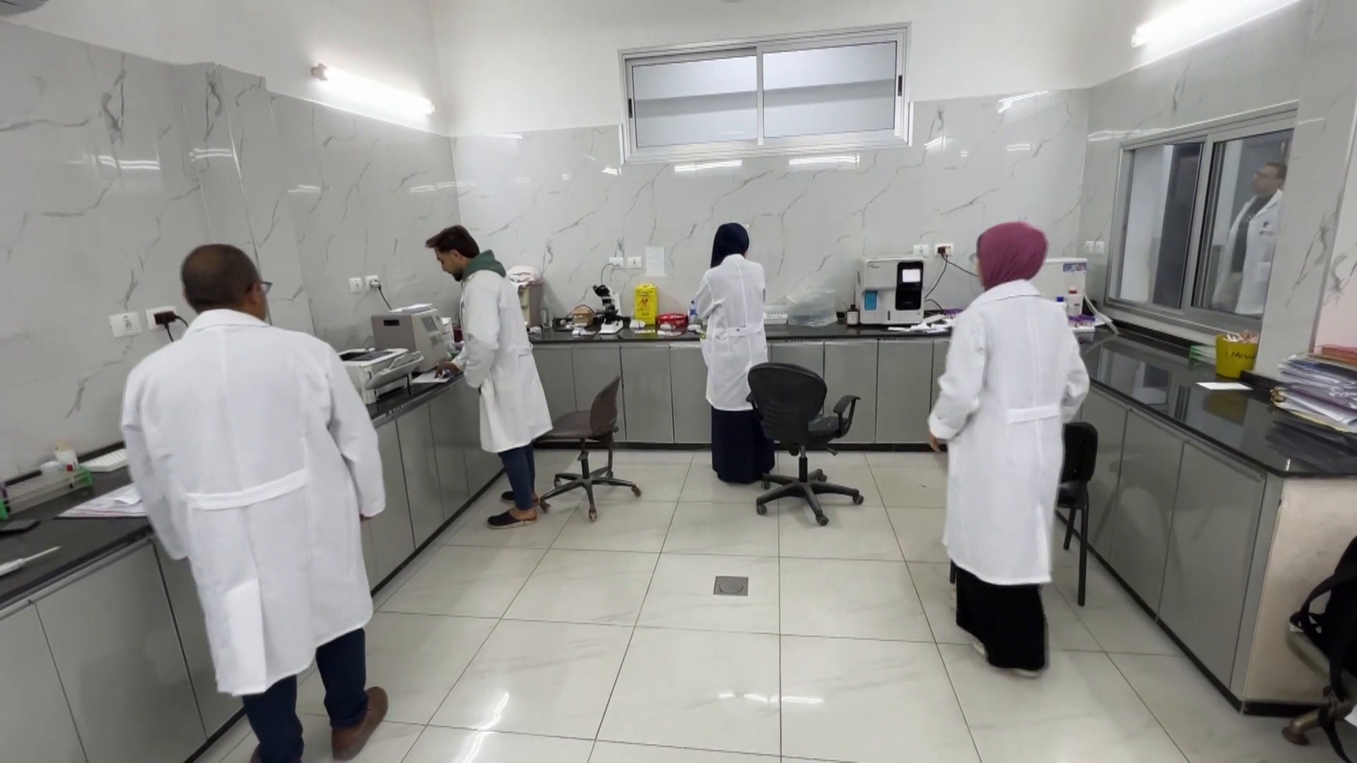 وزارة الصحة بغزة تحذر من تعطل خدمات التشخيص الأساسية