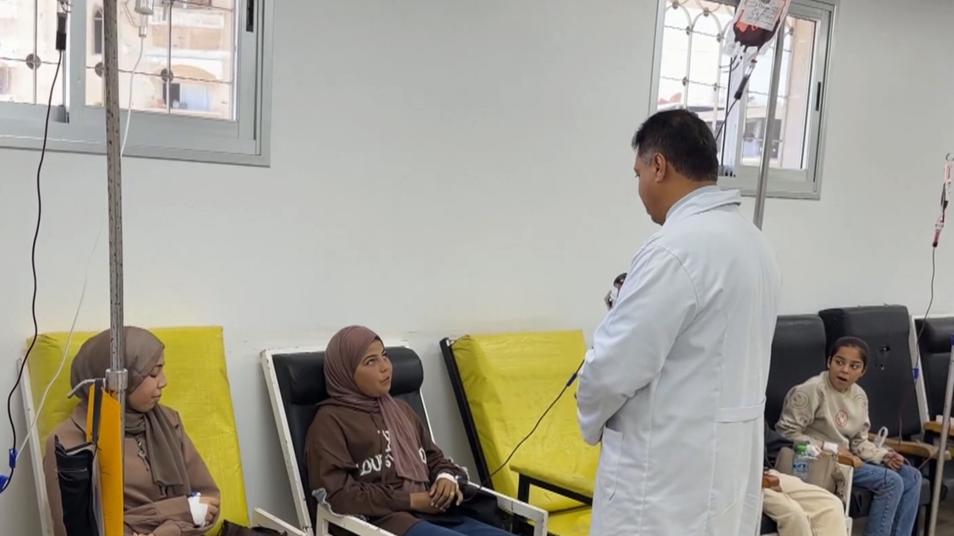 نقص الأدوية والدم يفاقم معاناة مرضى الثلاسيميا في غزة