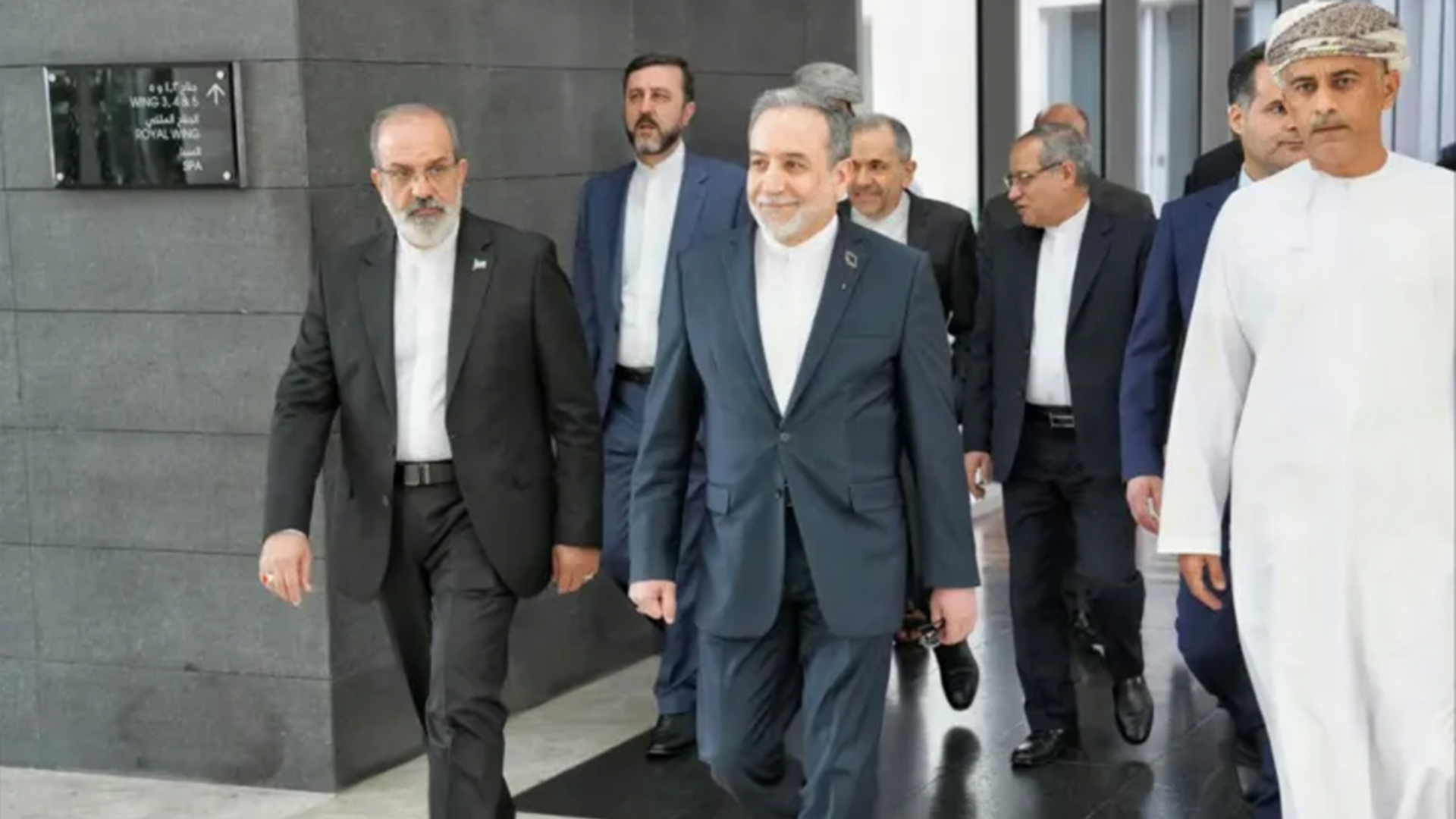 أدوات ردع أساسية.. هرمز والنووي ورقتان لن تفرط فيهما إيران