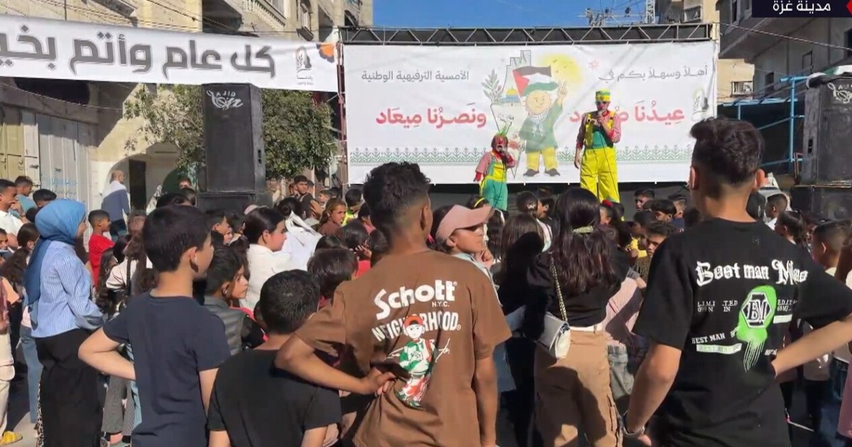 رغم المجازر والنزوح.. أطفال غزة يتمسكون بفرحة العيد