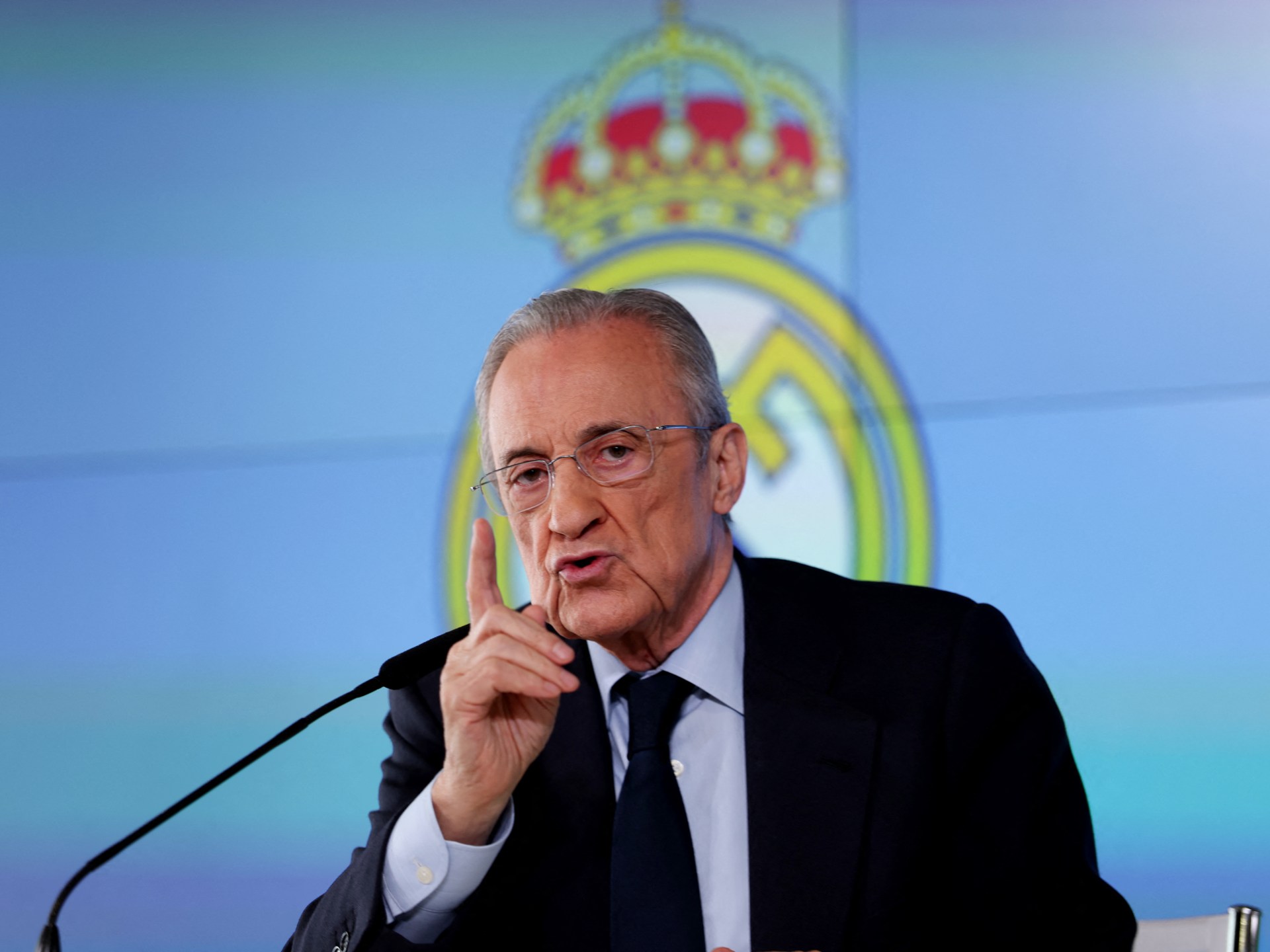 انتخابات ريال مدريد.. شروط تعجيزية وبيريز يرفض طلب منافسه الوحيد