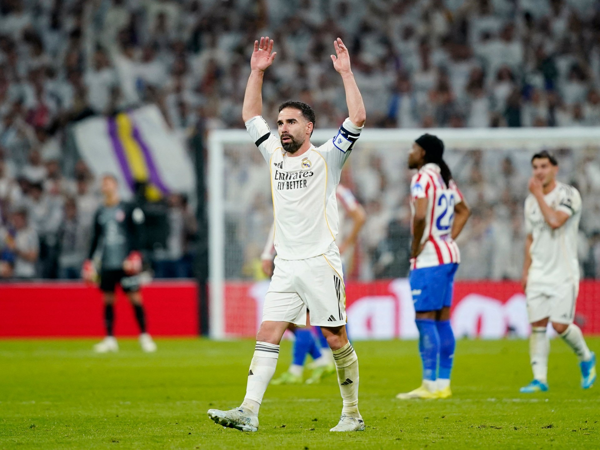 6 دوري أبطال و27 لقبا.. كارفاخال يختتم مسيرة "تاريخية" مع ريال مدريد