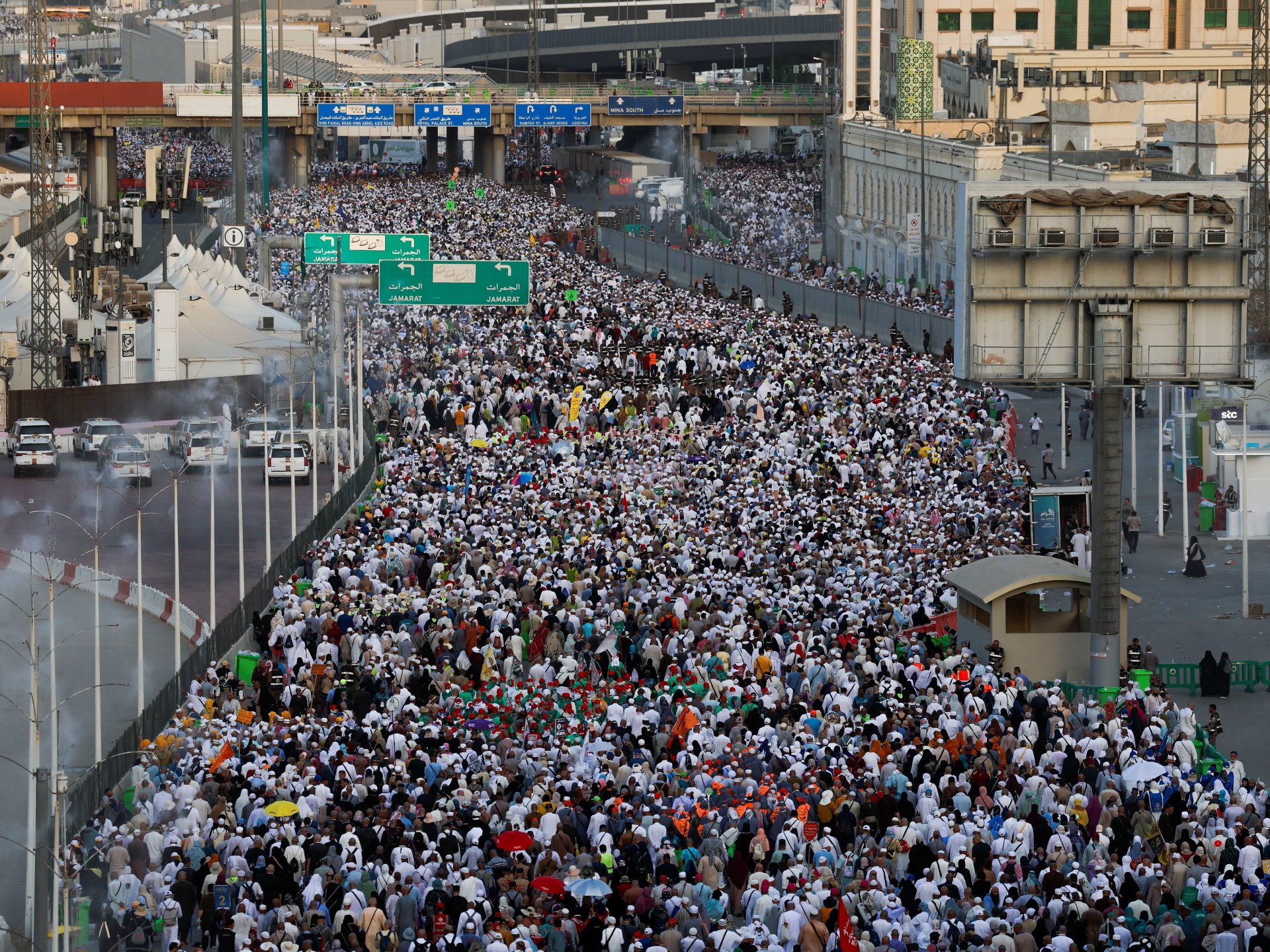 السعودية تعلن نجاح حج هذا العام والحجاج يواصلون أداء الشعائر