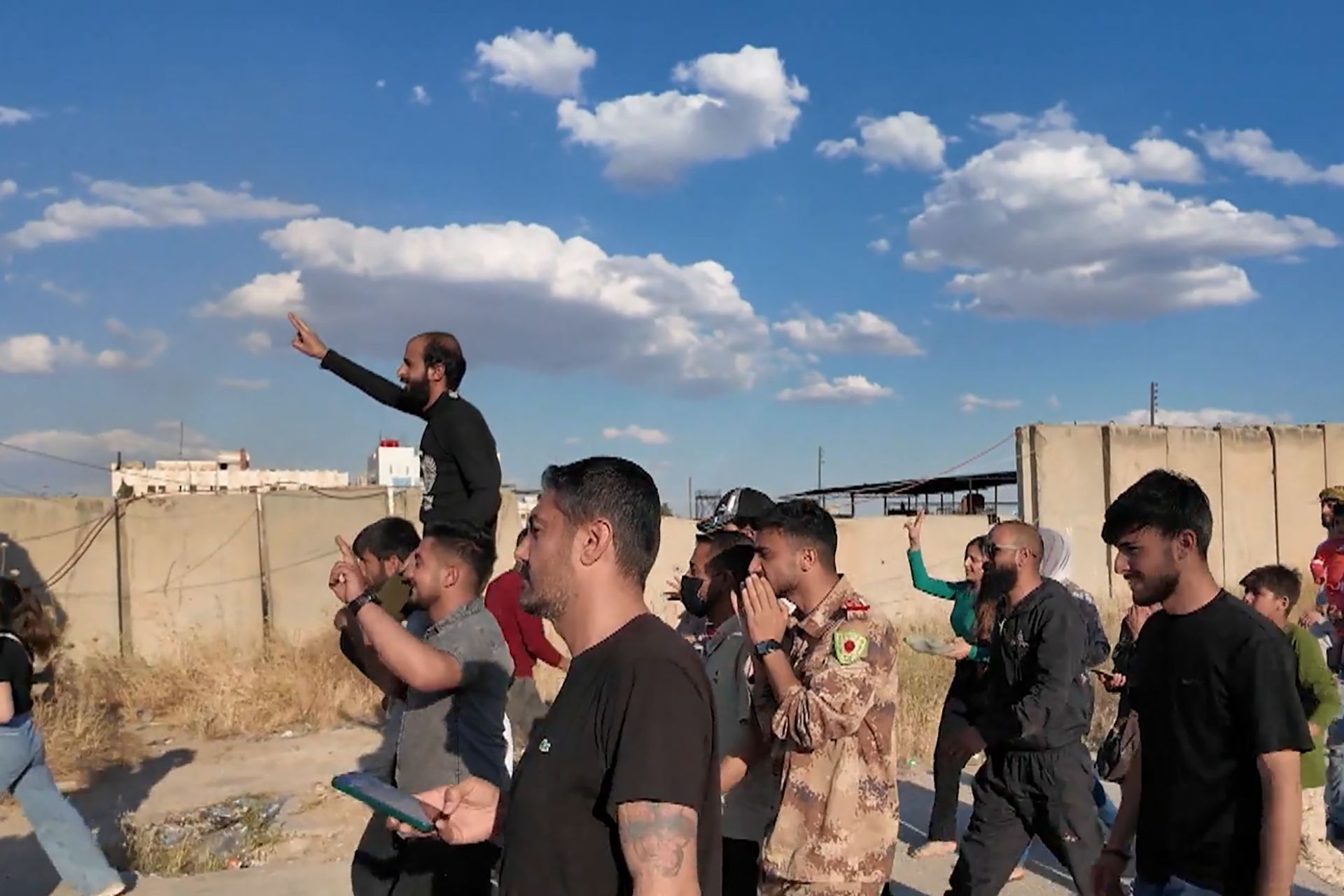 الإفراج عن دفعة جديدة من موقوفي "قسد" في سوريا