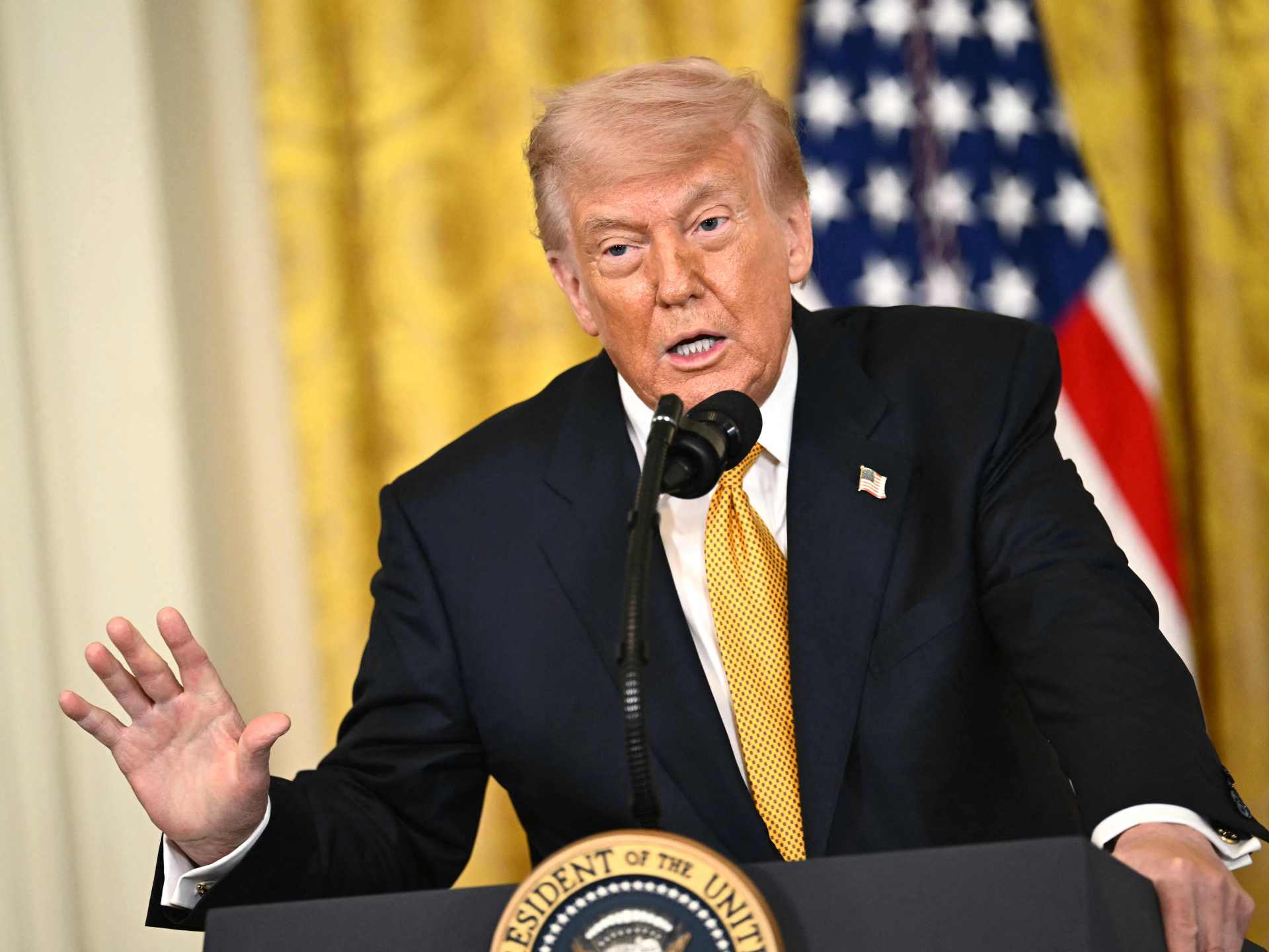 حرب إيران مباشر.. ترمب يتحدث عن قرب توقيع الاتفاق مع إيران والتواصل مع حزب الله للمرة الأولى