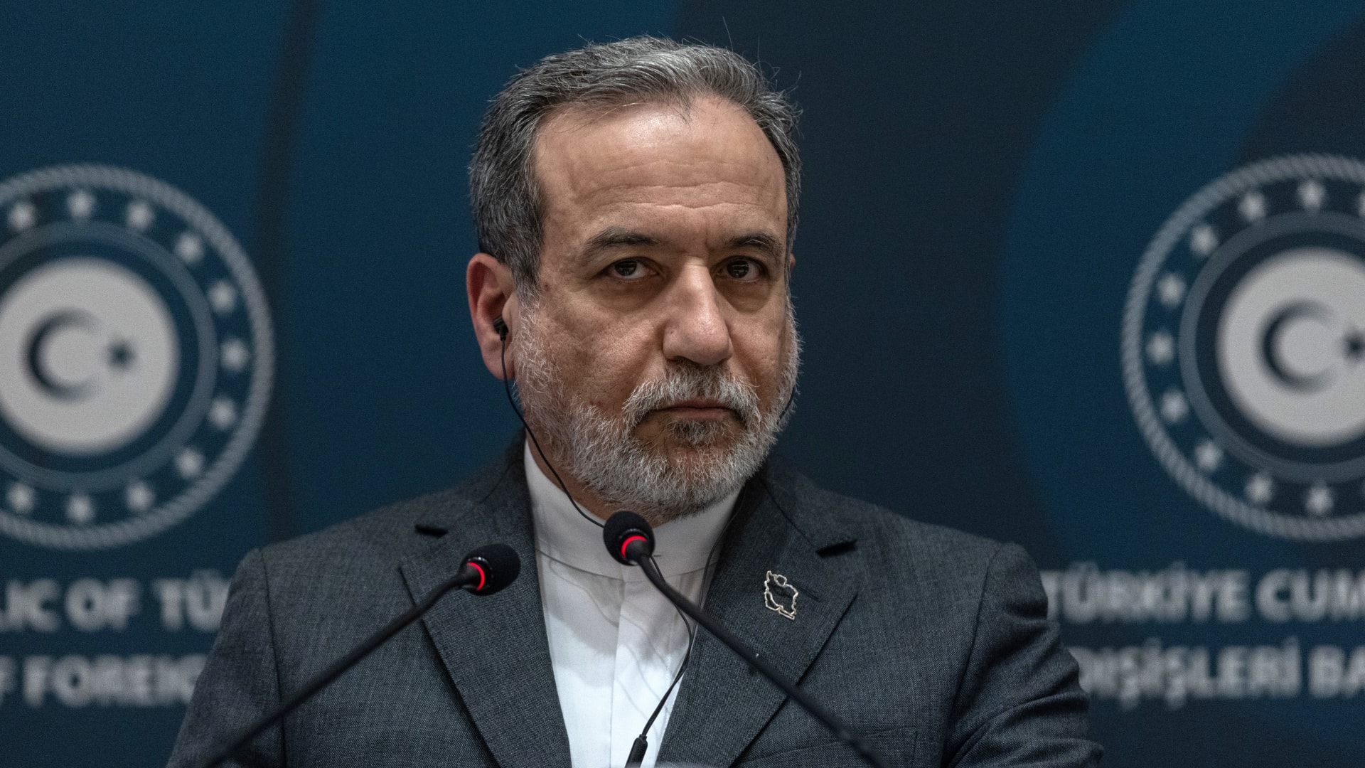 "تحذير فوري".. ماذا قال عباس عراقجي بعد أمر نتنياهو بقصف الضاحية الجنوبية لبيروت؟