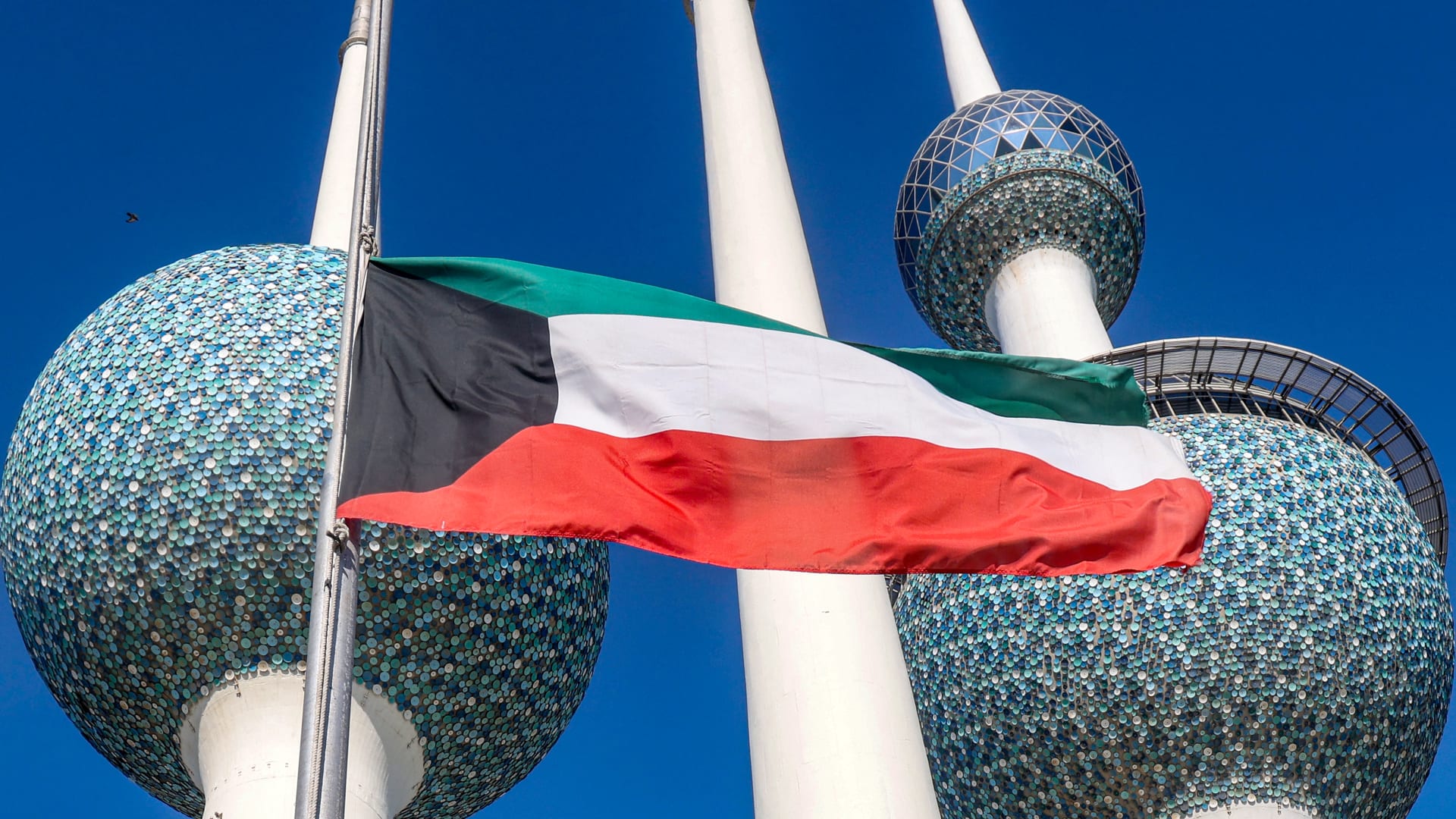 بعد هجمات الأربعاء.. قرار كويتي بشأن البعثة الدبلوماسية الإيرانية