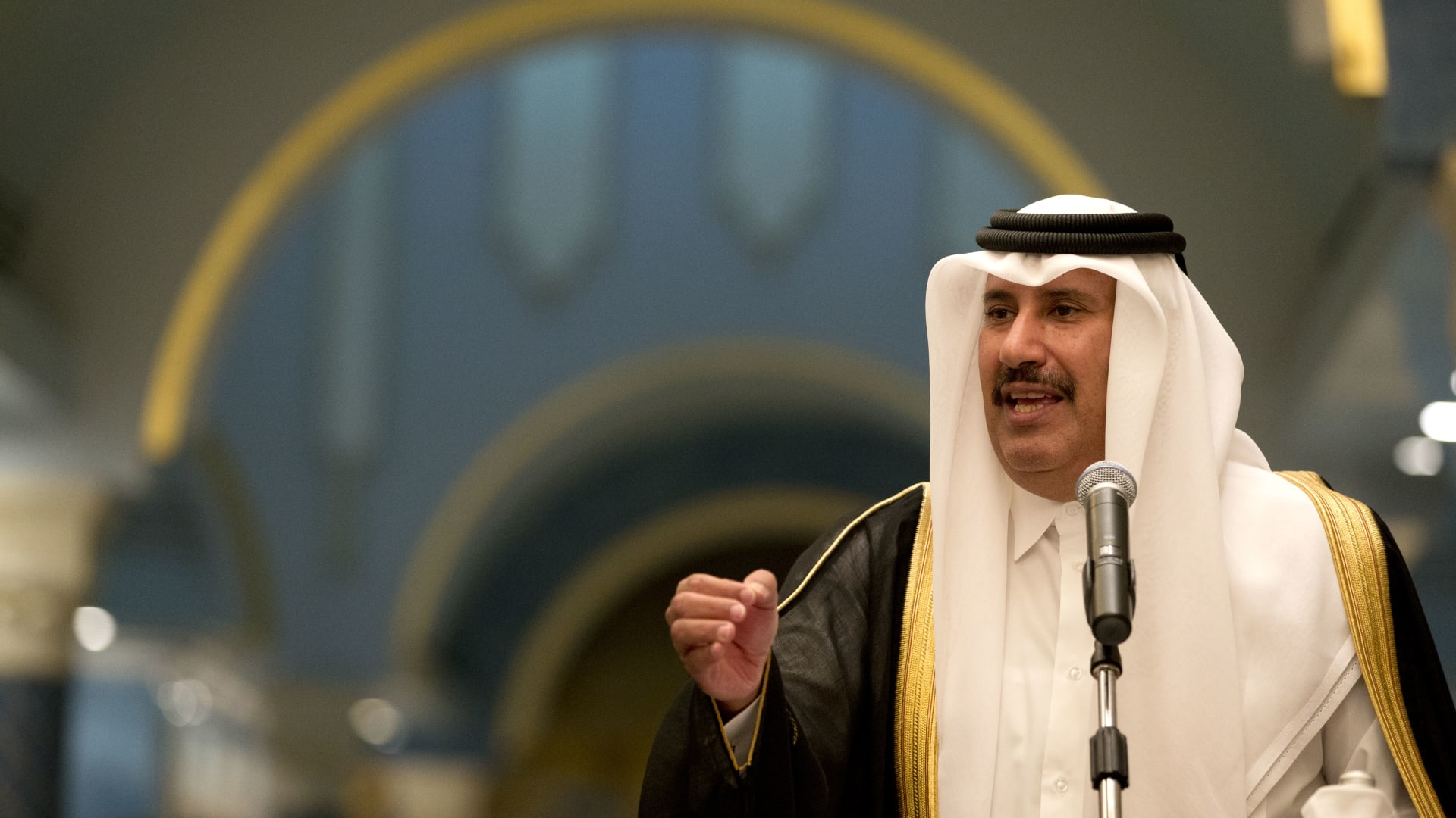حمد بن جاسم يعلق على هجمات إيران على الكويت والبحرين.. ماذا قال؟