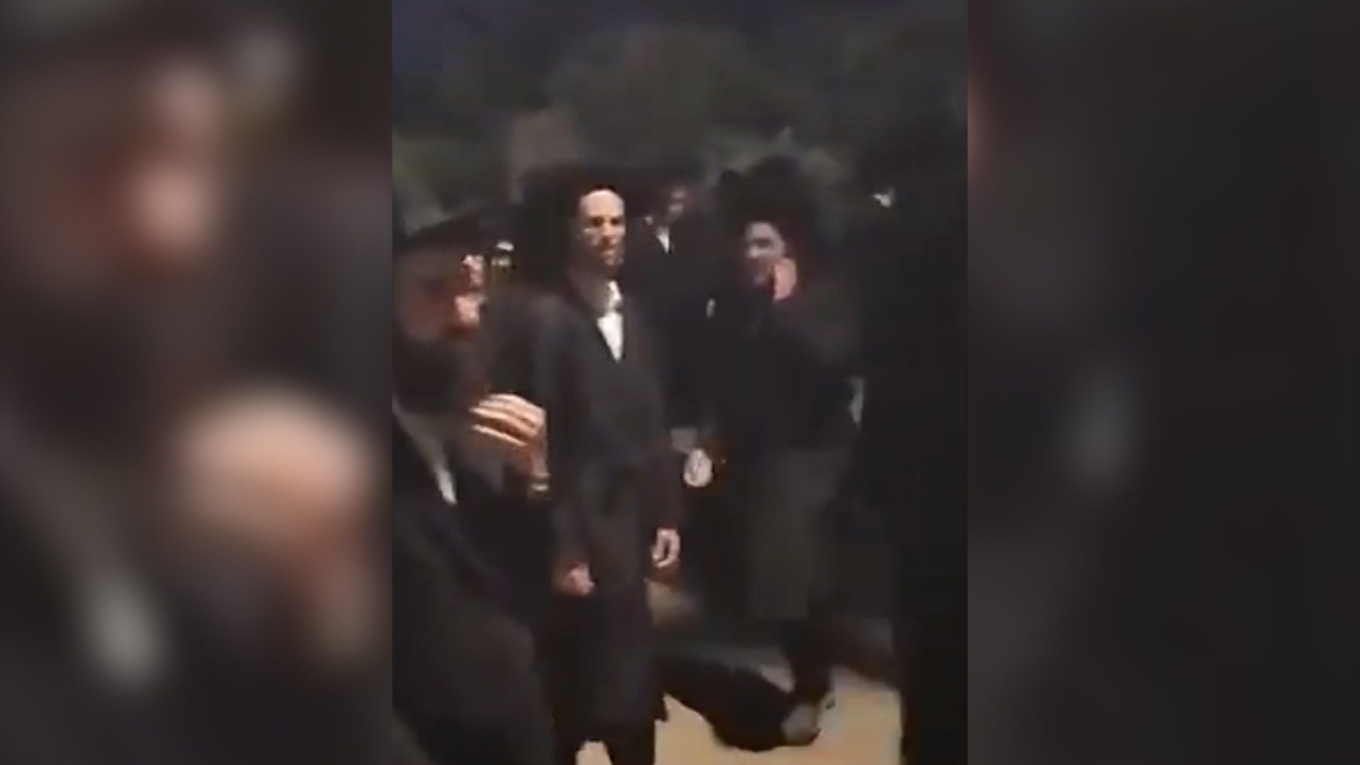 أعمال شغب غير مسبوقة.. عشرات الحريديم يحاصرون منزل قاضٍ إسرائيلي