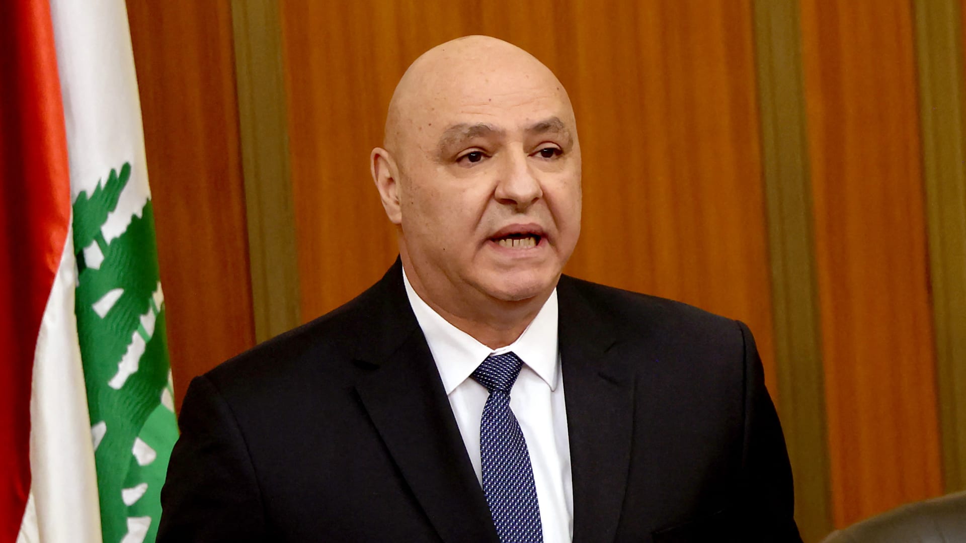 في لقاء مع CNN.. رئيس لبنان لنعيم قاسم: اللبنانيون ليسوا شعبك