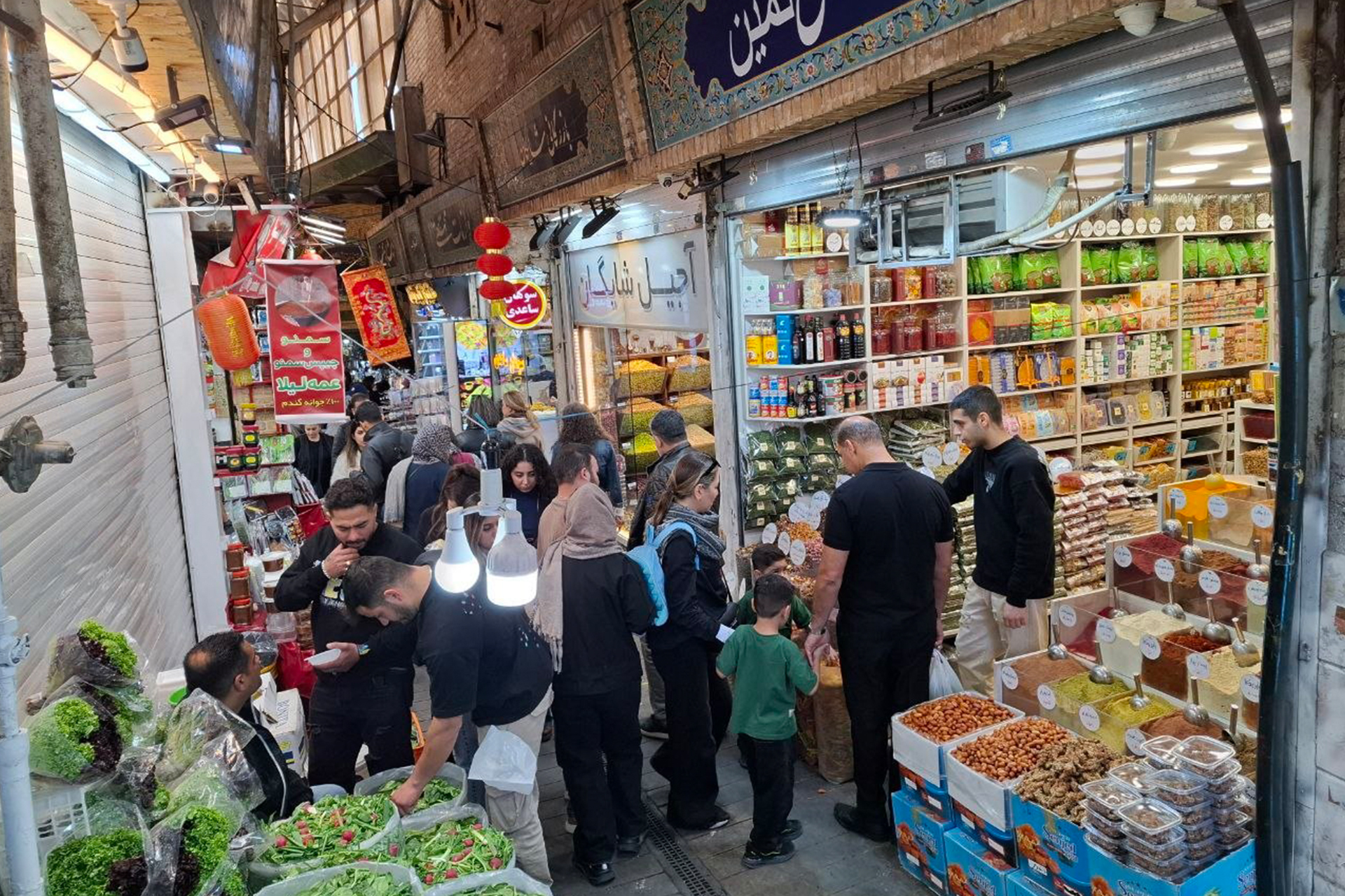 الغلاء يلتهم جيوب الإيرانيين والتضخم عند أعلى مستوى منذ الحرب العالمية الثانية