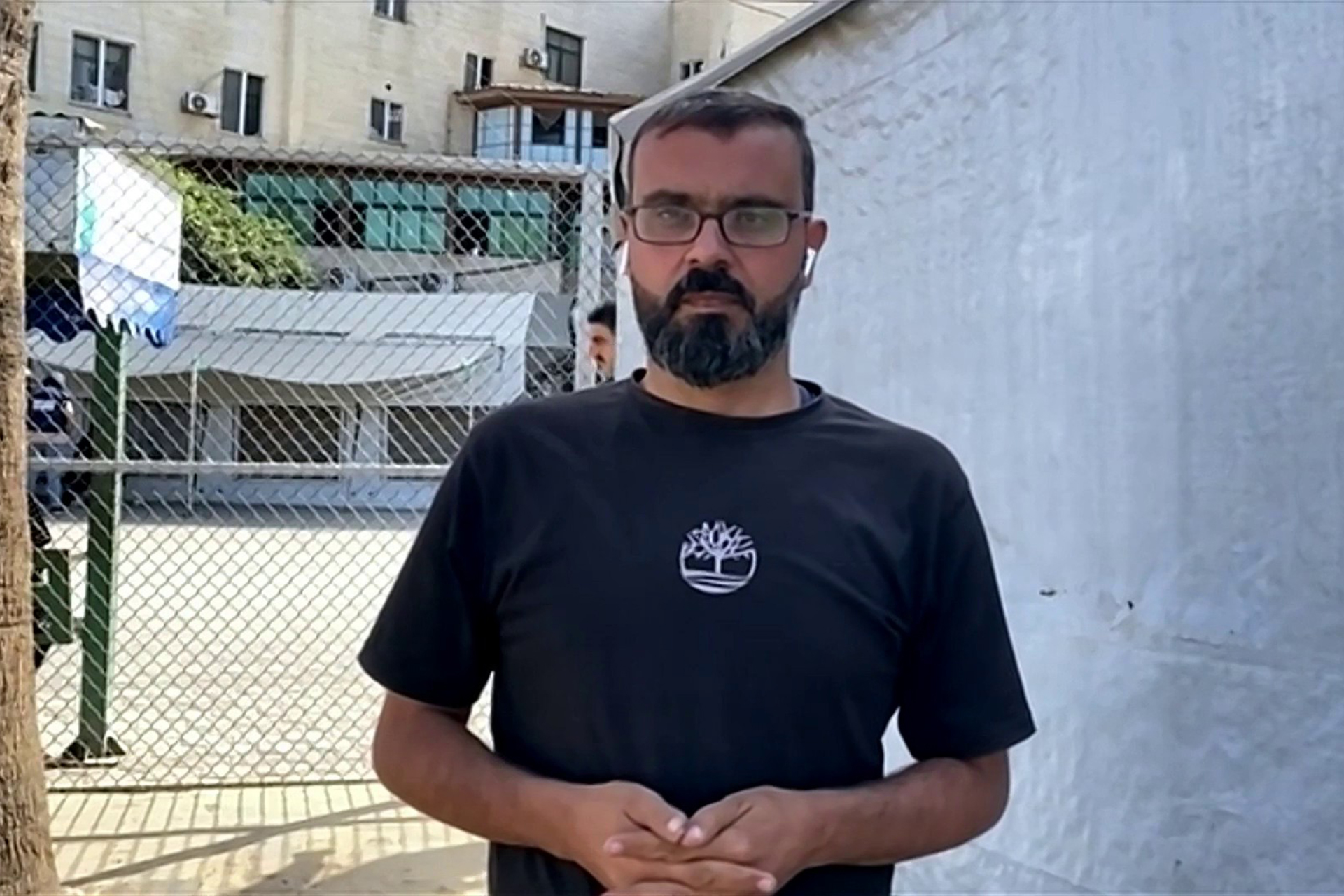 حماس تنفي رفض تسليم غزة وتتهم الاحتلال بعرقلة الاتفاق