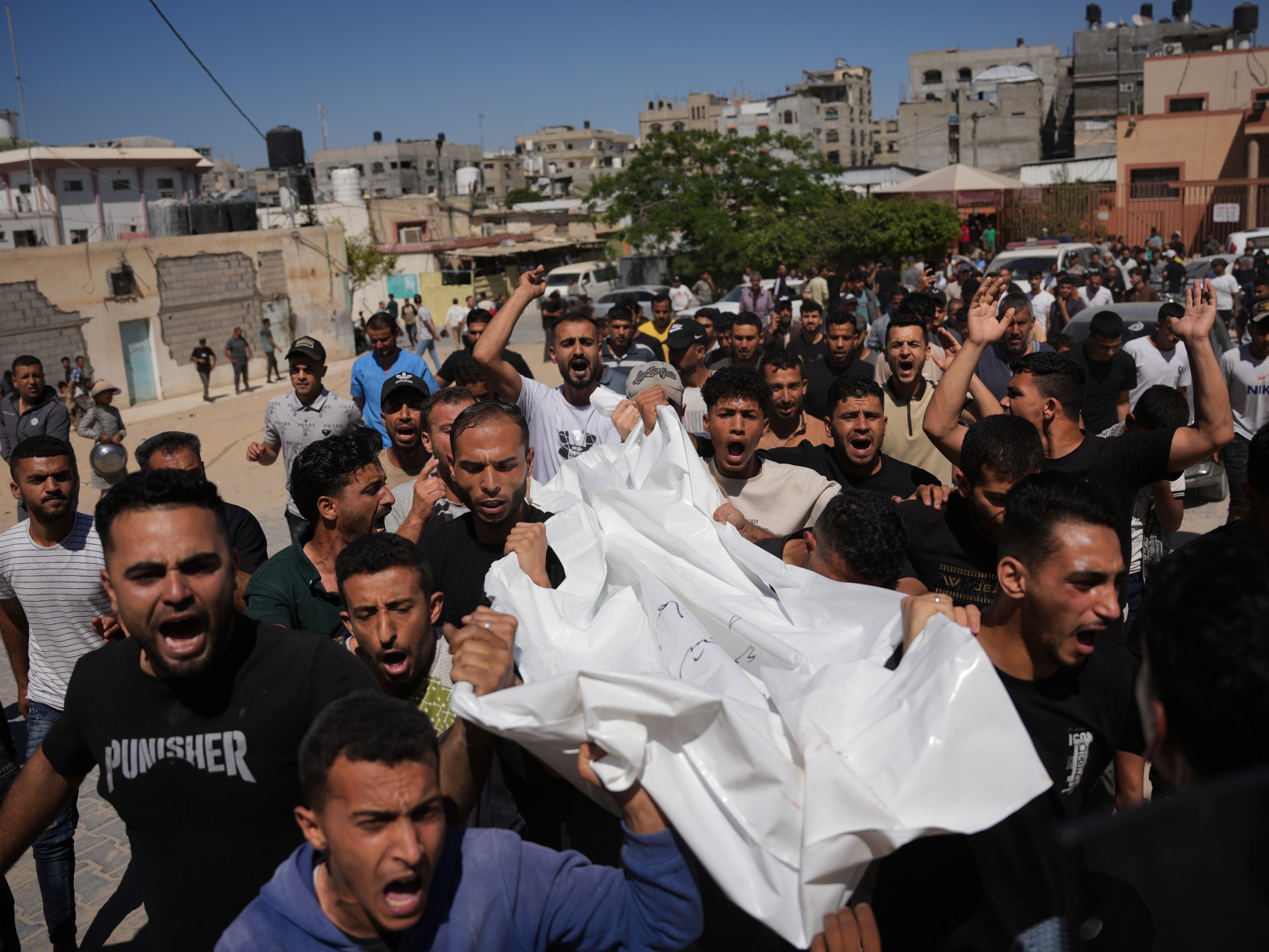 خروقات مستمرة.. استشهاد 9 فلسطينيين خلال 24 ساعة في غزة