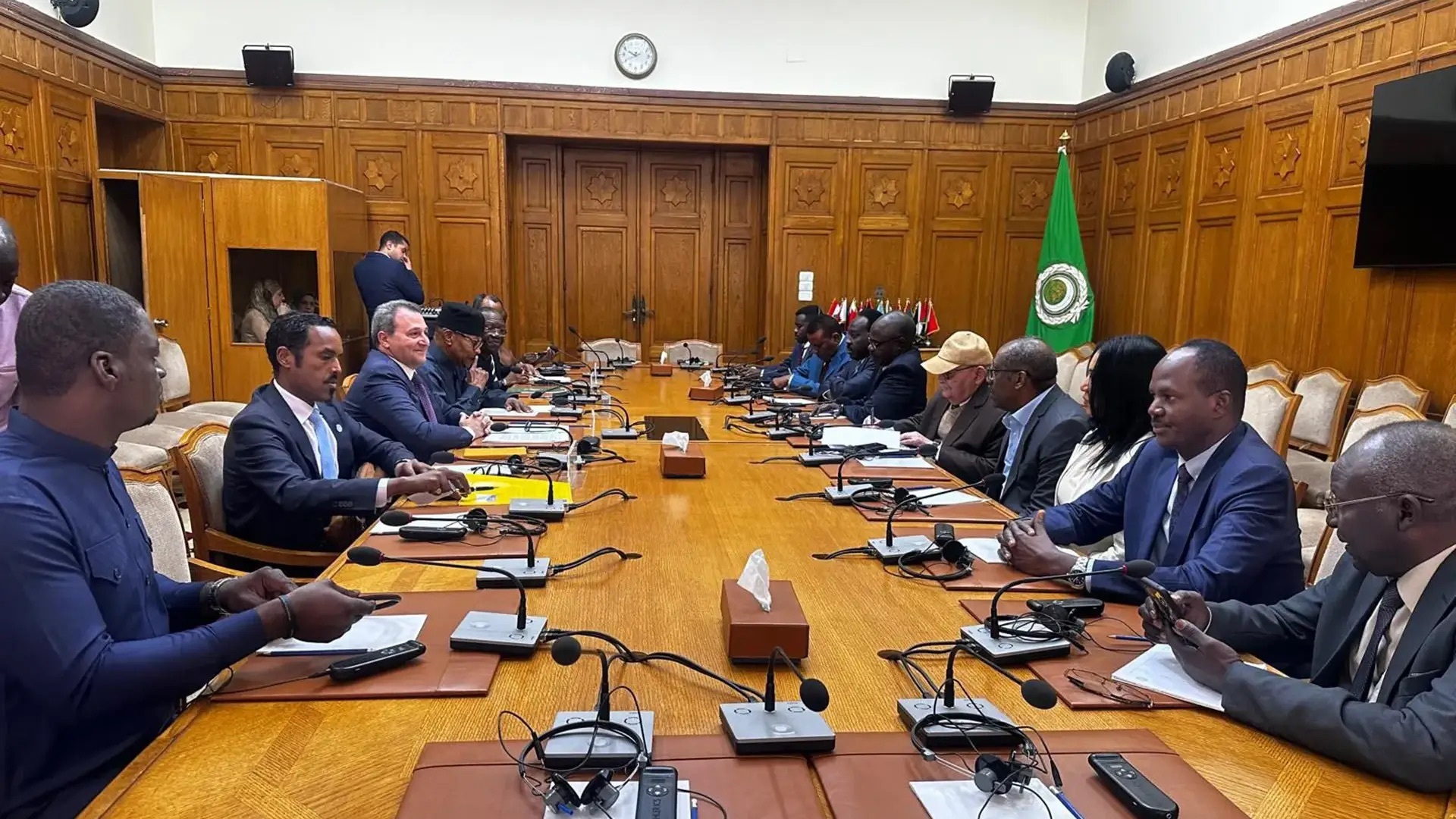 قوى سودانية تتمسك بحوار داخلي وترفض شرعنة الدعم السريع